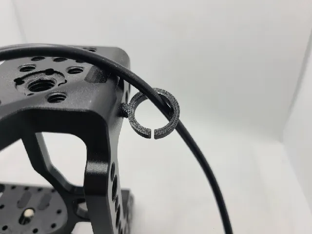 1/4-20 cable guide