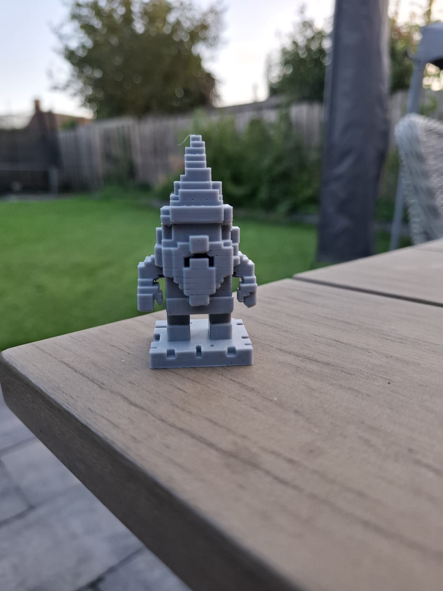 Pixel Block Gnome – Voxel-Style Miniature
