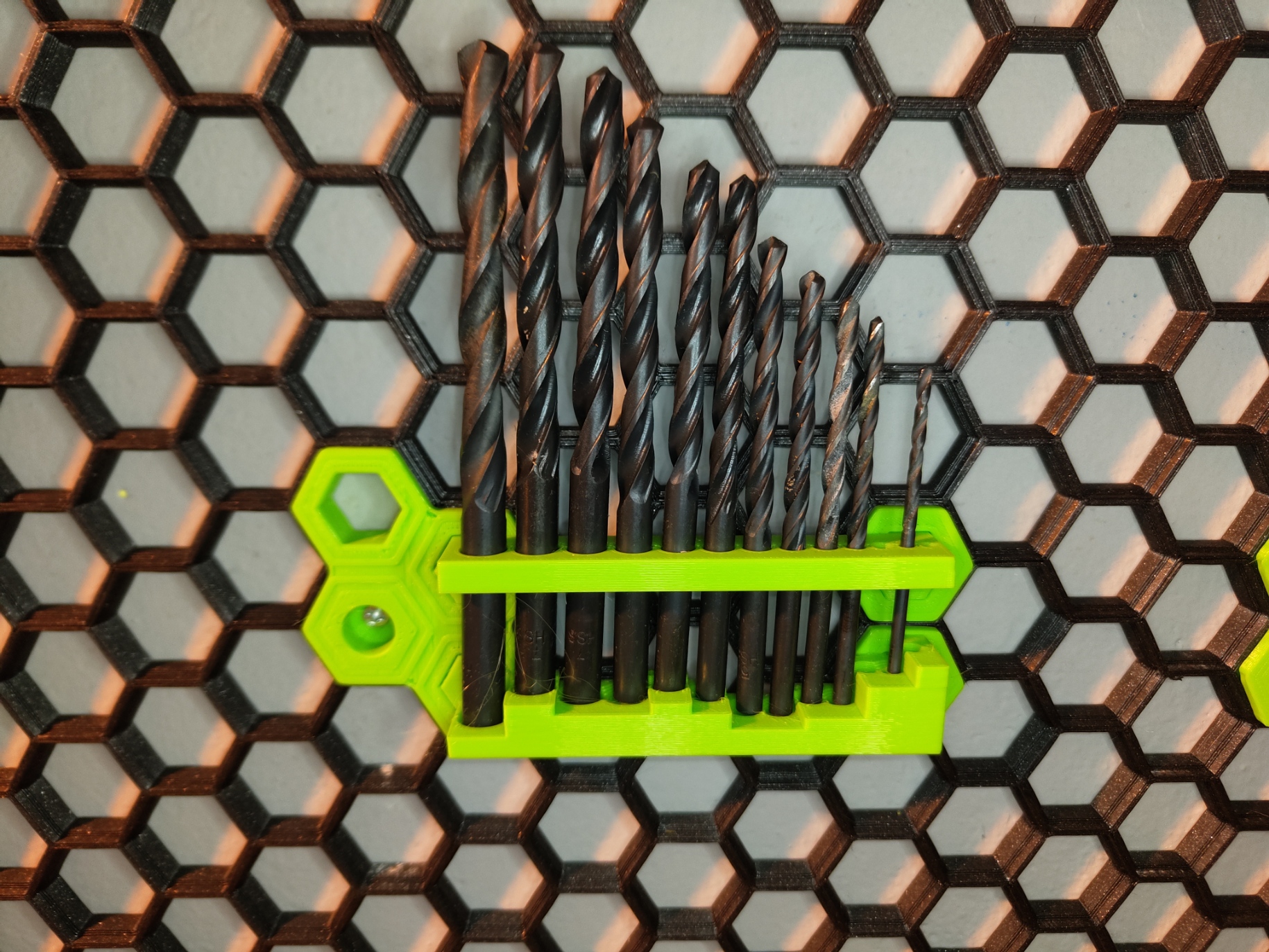 drill bit holder to hold fraction size bits(HSW). by Gamefile2