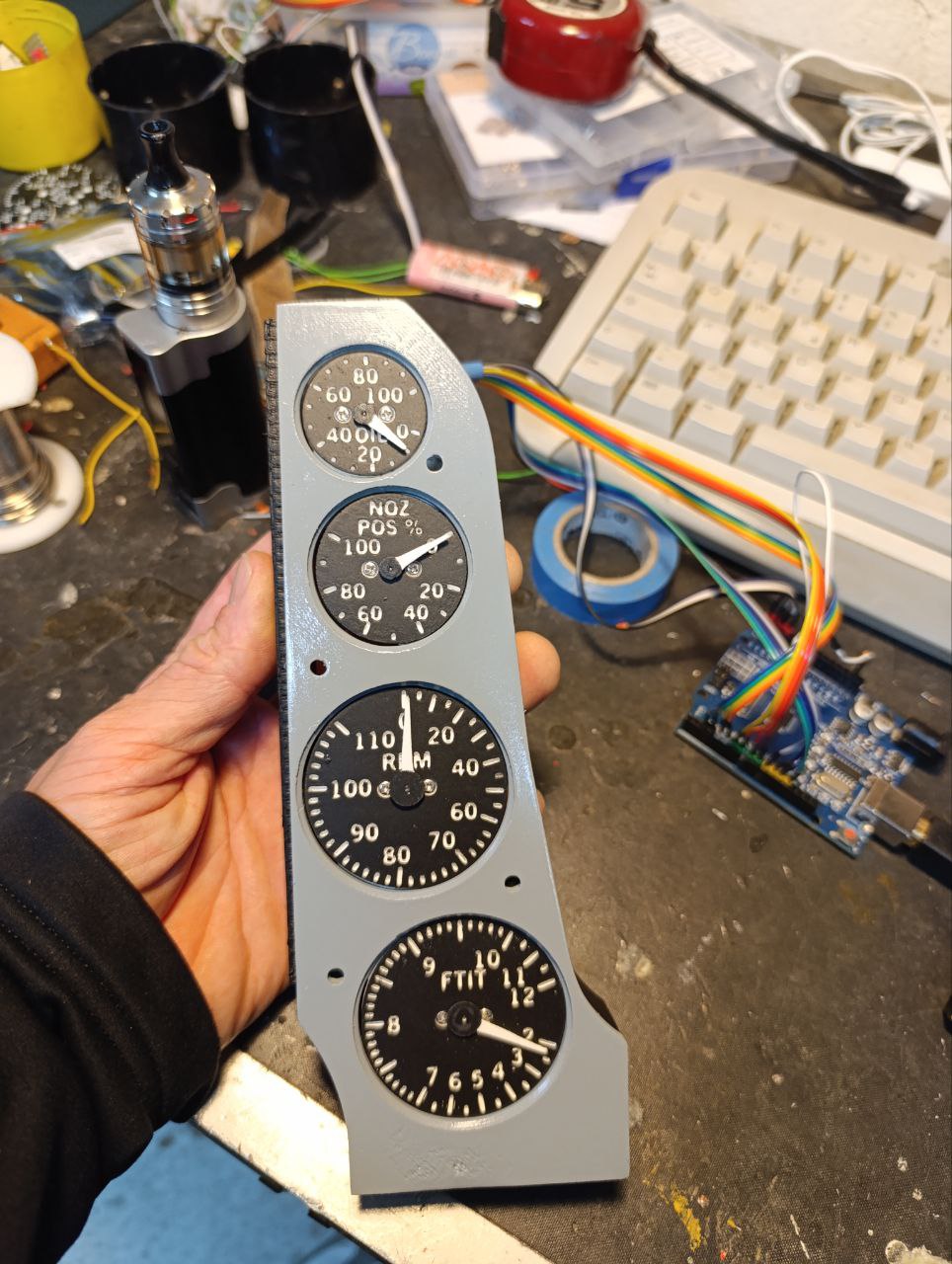 F16 Motor Gauge