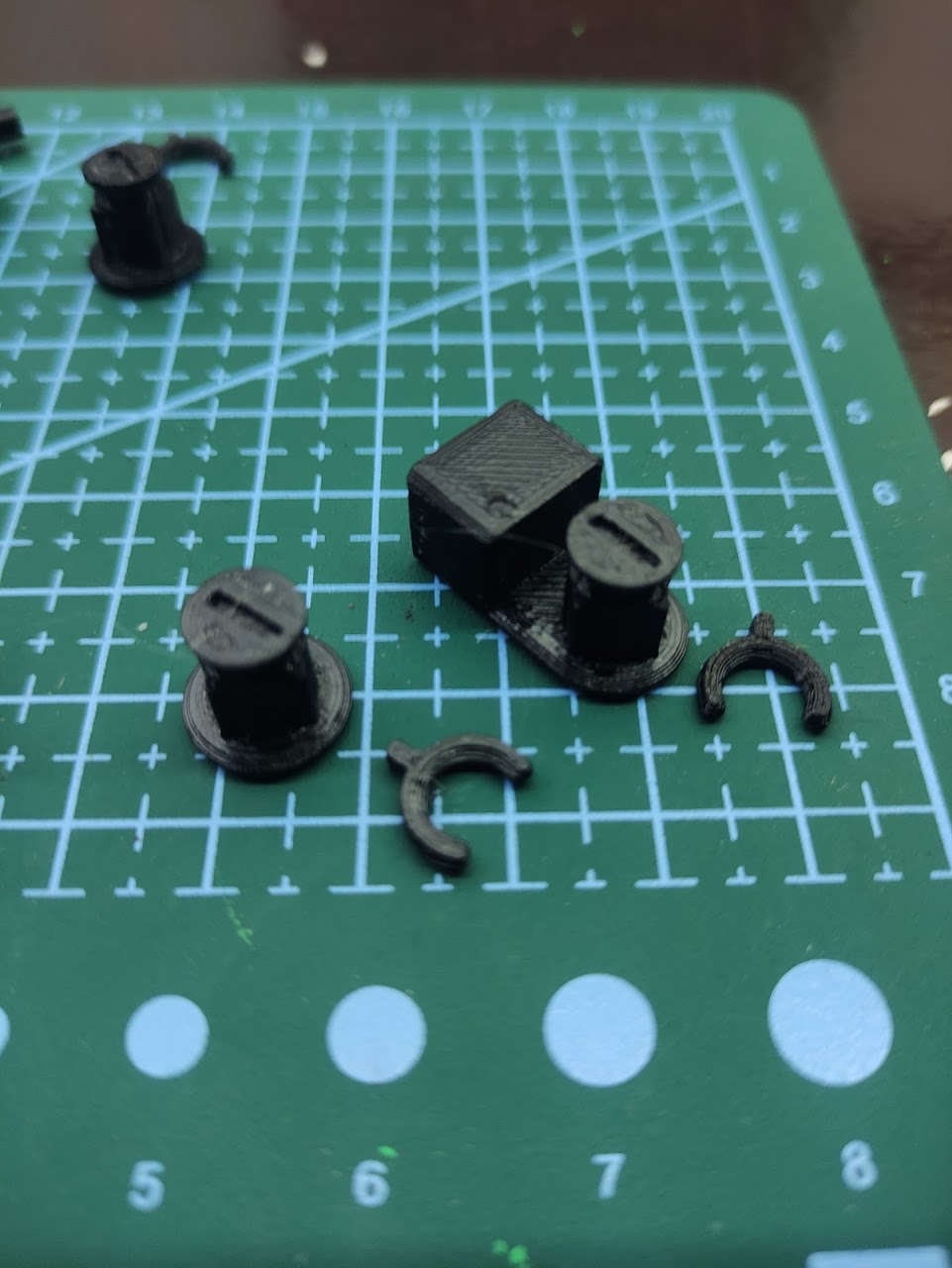 Gunpla Display Arm w/ C-Clamp Connectors (HSW)
