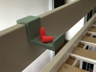 Bunk bed earplug shelf