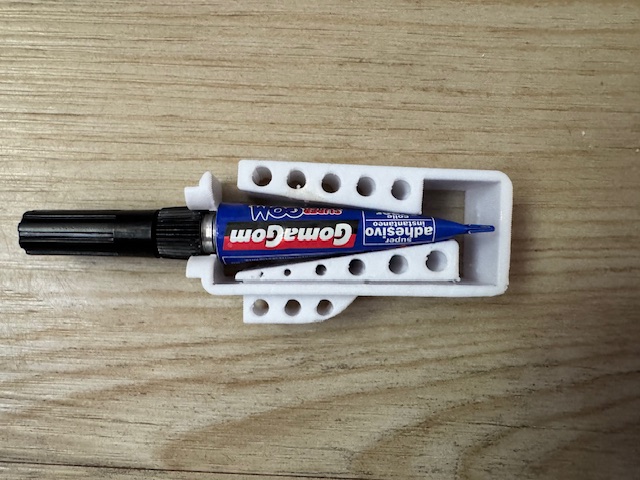 SqueezePro Mini, Super Glue Squeezer and Aplikator, Sekundenkleber Ausdrückhilfe