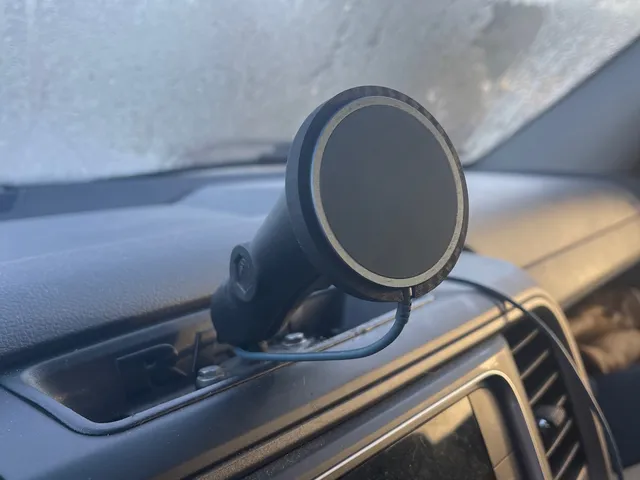 Magsafe charger mount for RAM system