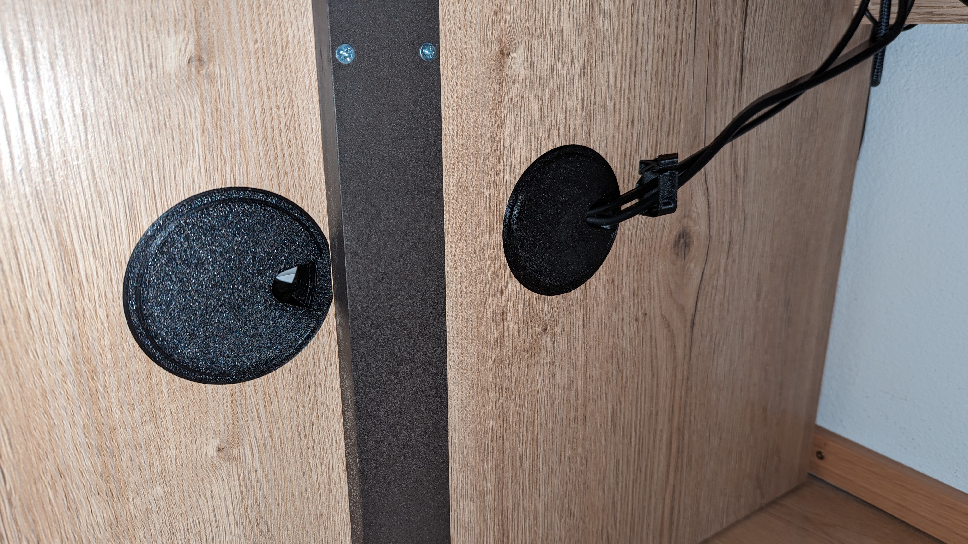 Desk cable grommet