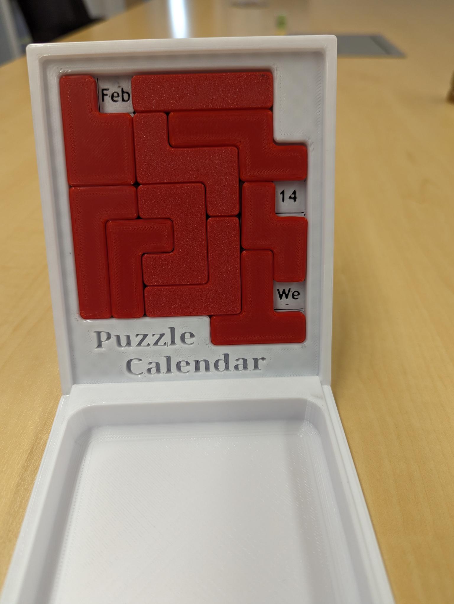 Daily Calendar Display Stand and Box
