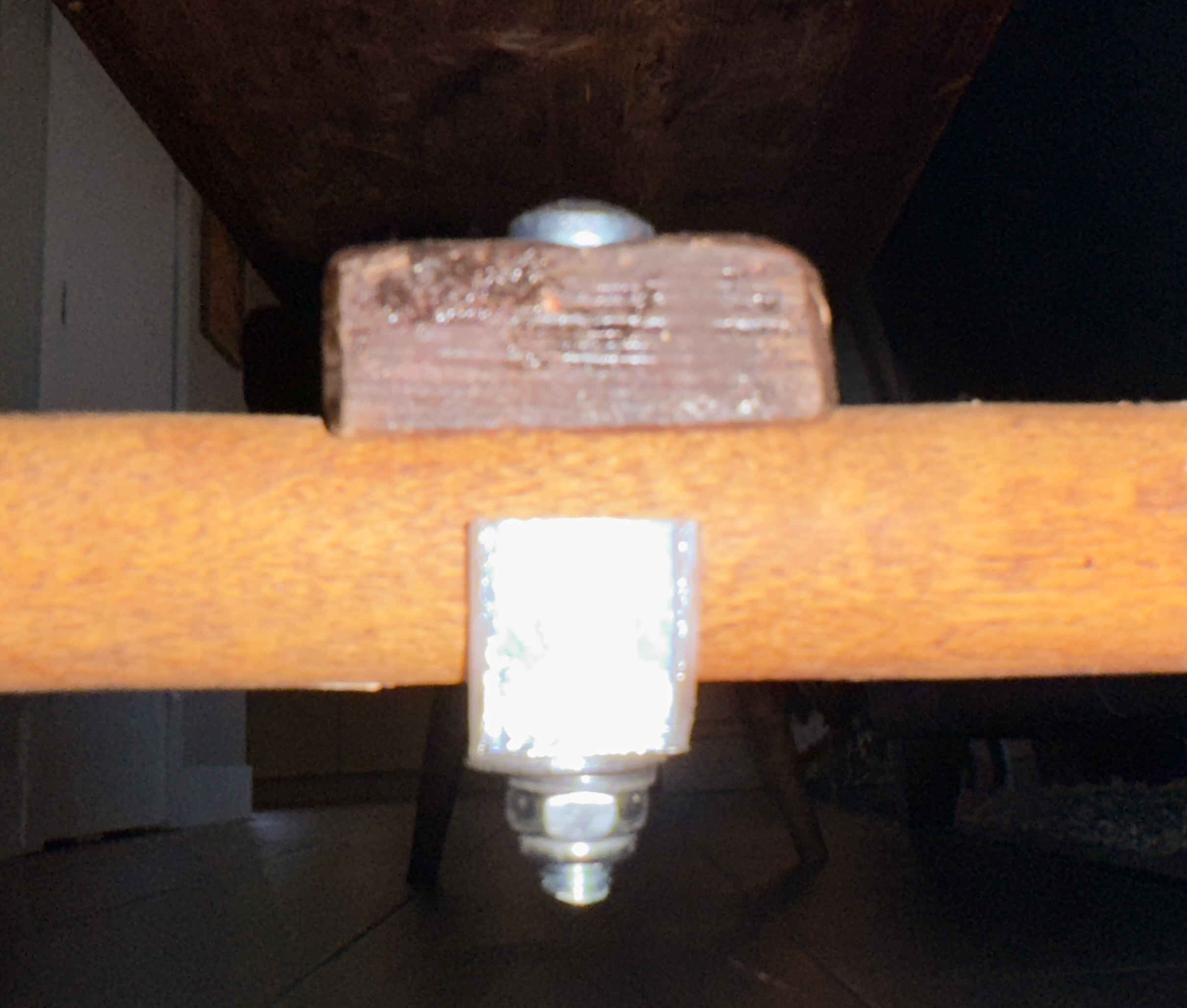 Antique Bench Stretcher Fastening Bracket by Big Dipper | Download free ...