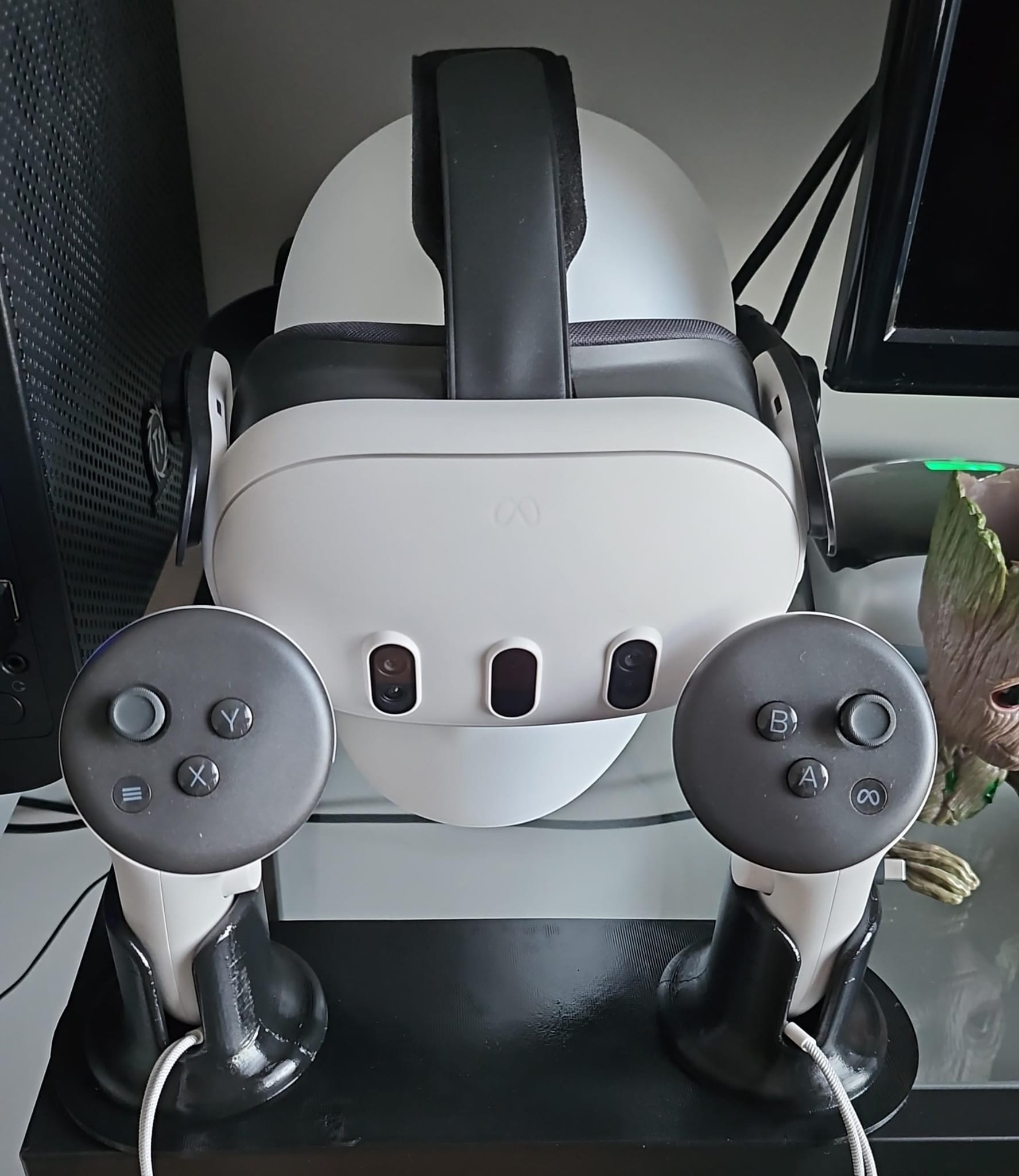Quest3 Controllers Stand