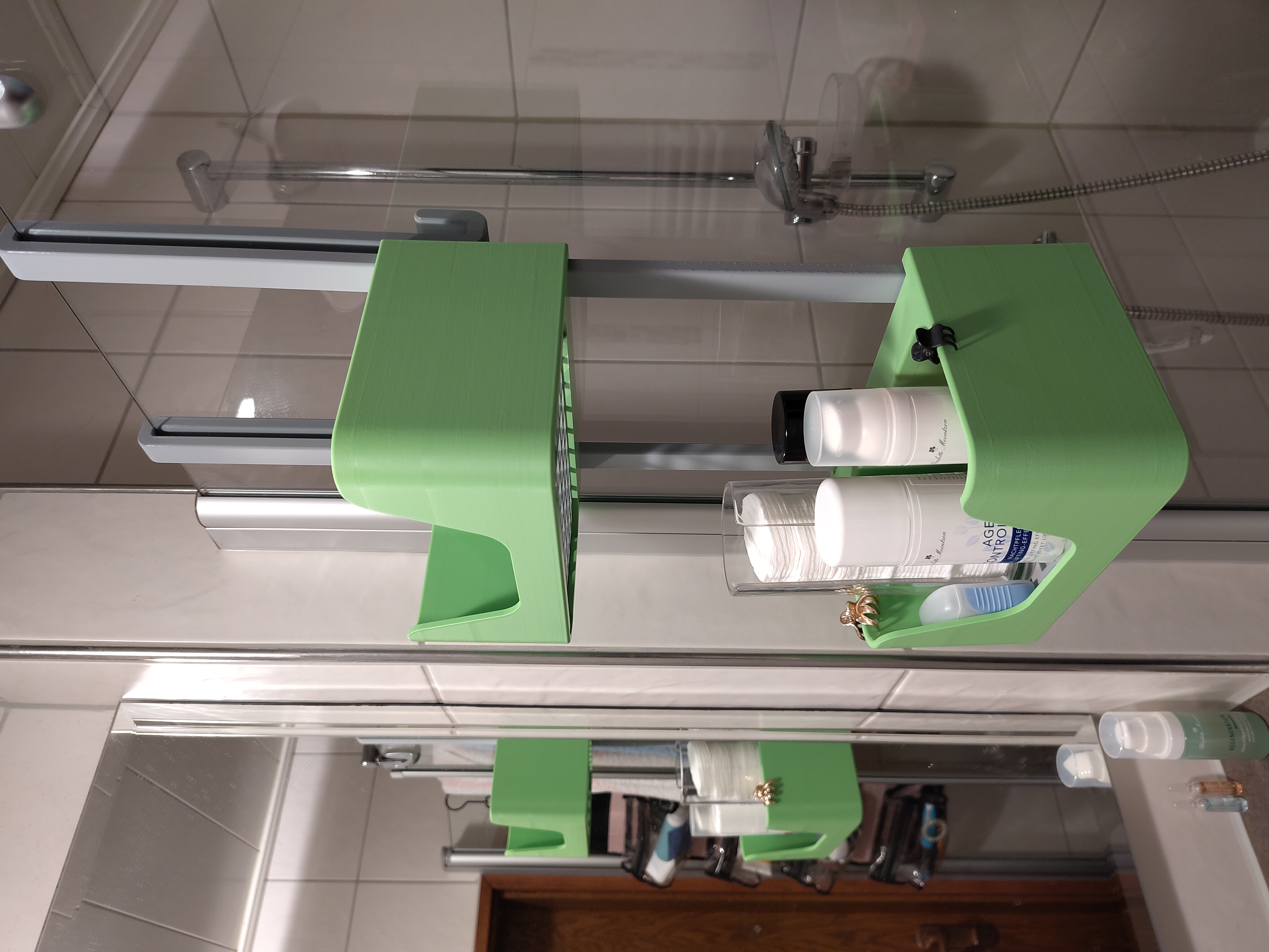 Shower basket Cutout