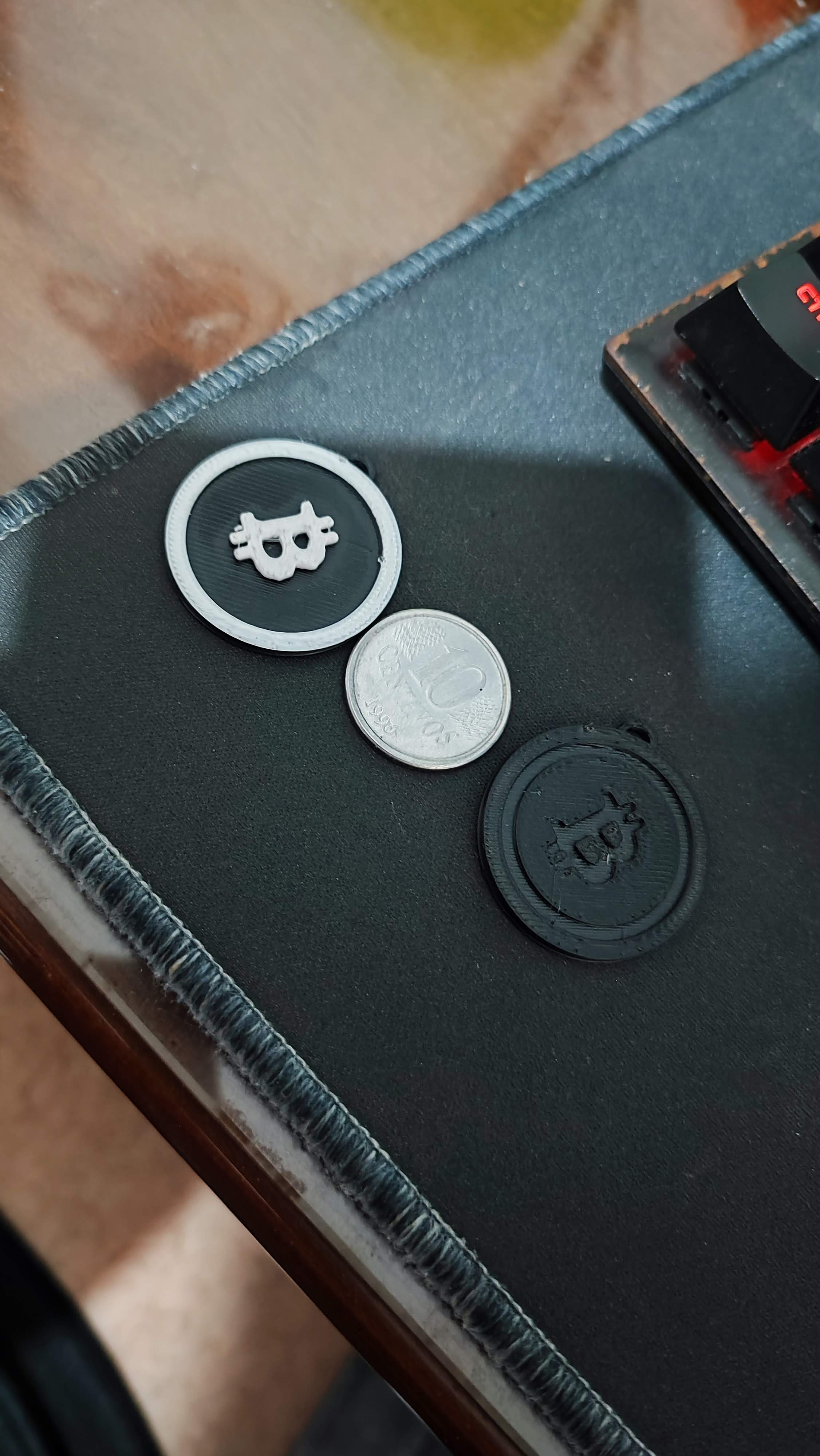 Miniatura 3 do modelo 3D Bitcoin Keychain