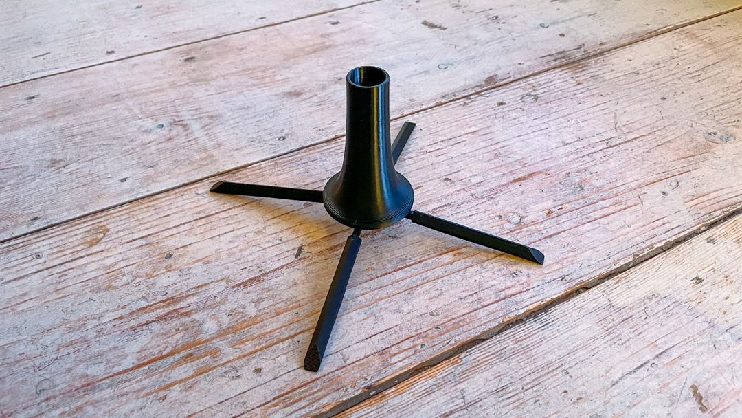 Clarinet stand - two parts (print in place)