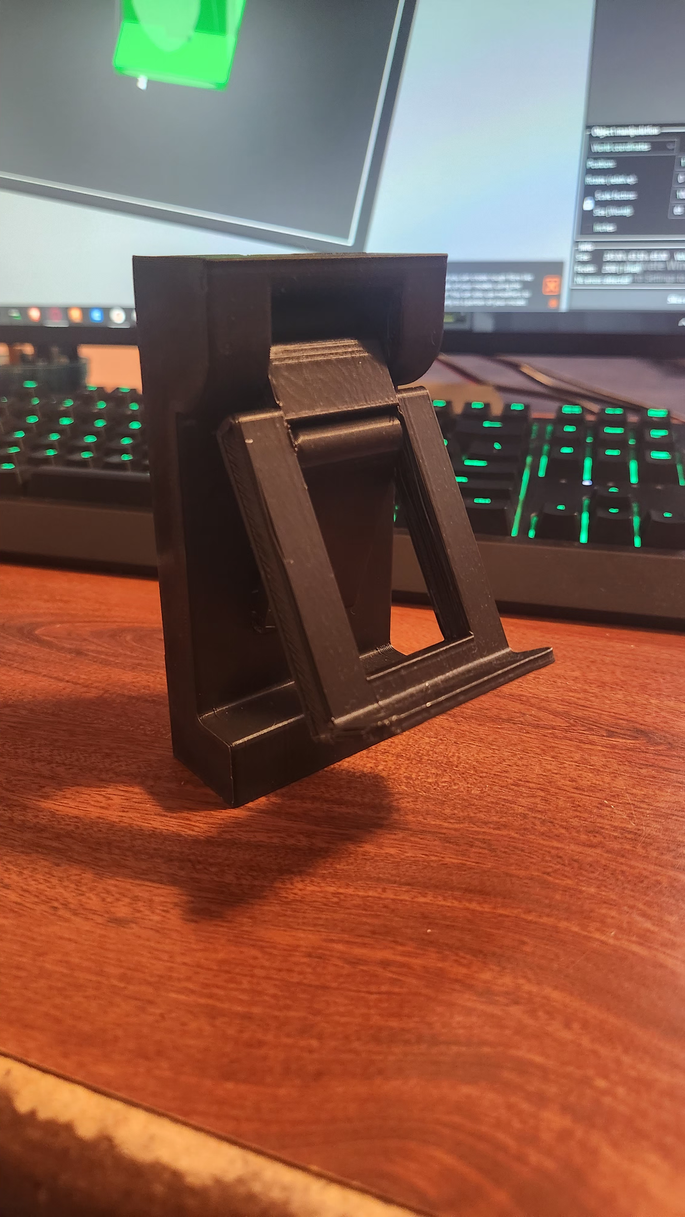 Miniatura 6 do modelo 3D Modular Xbox Controller/Headset stand