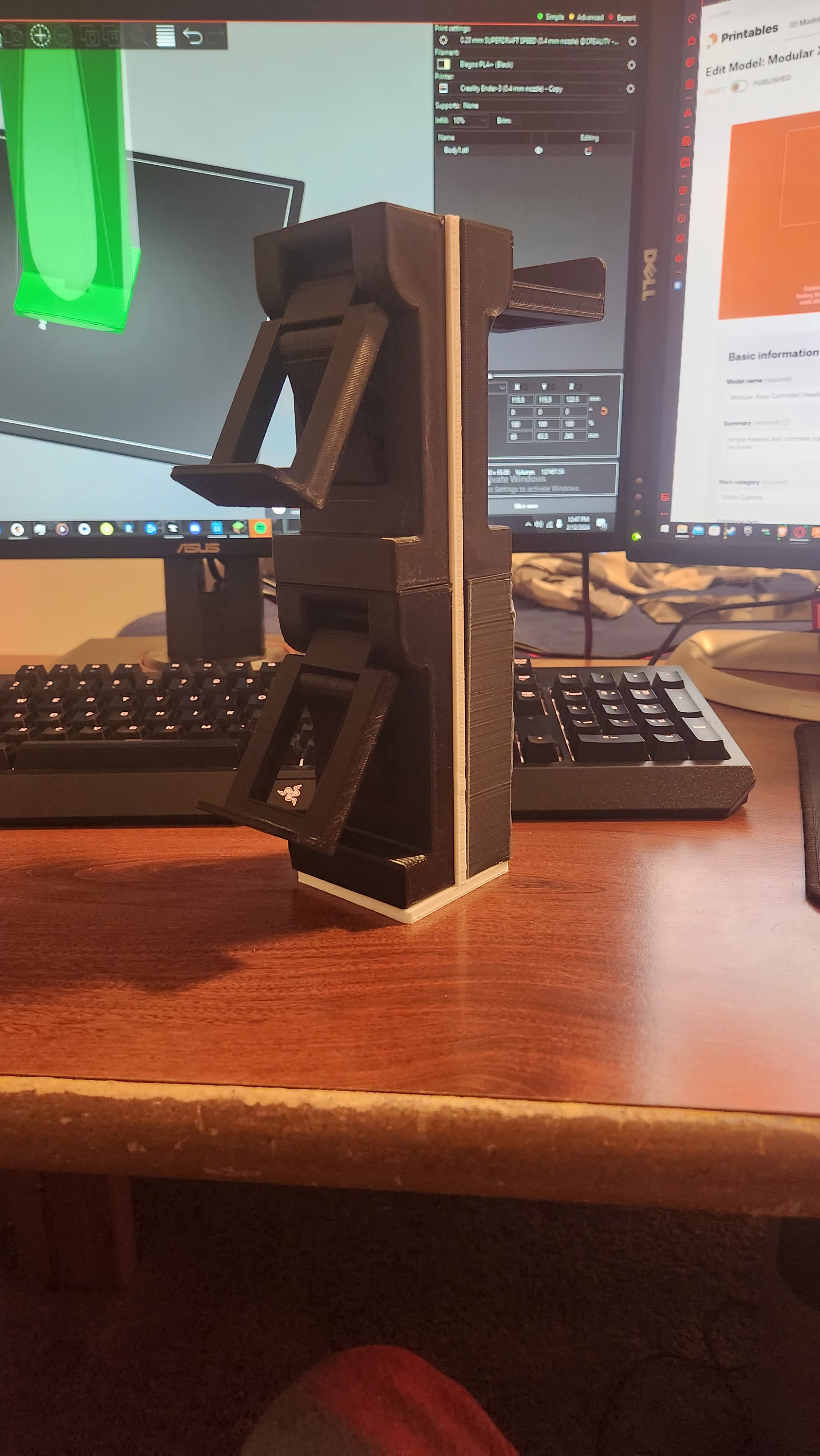 Miniatura 4 do modelo 3D Modular Xbox Controller/Headset stand