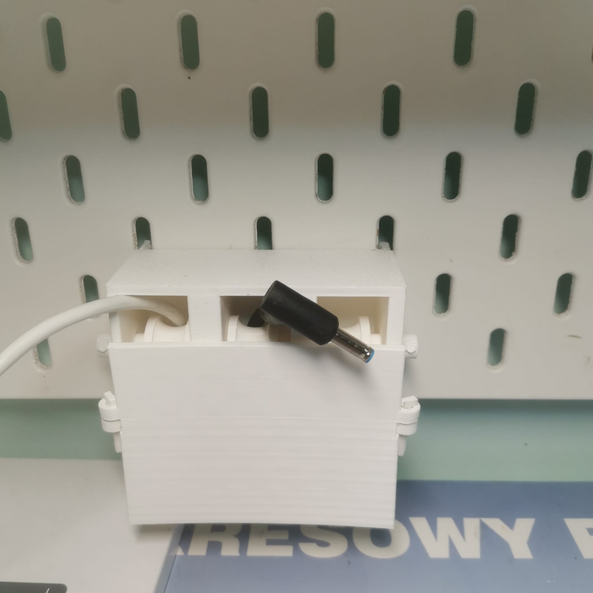 cable organizer for the IKEA Skådis board