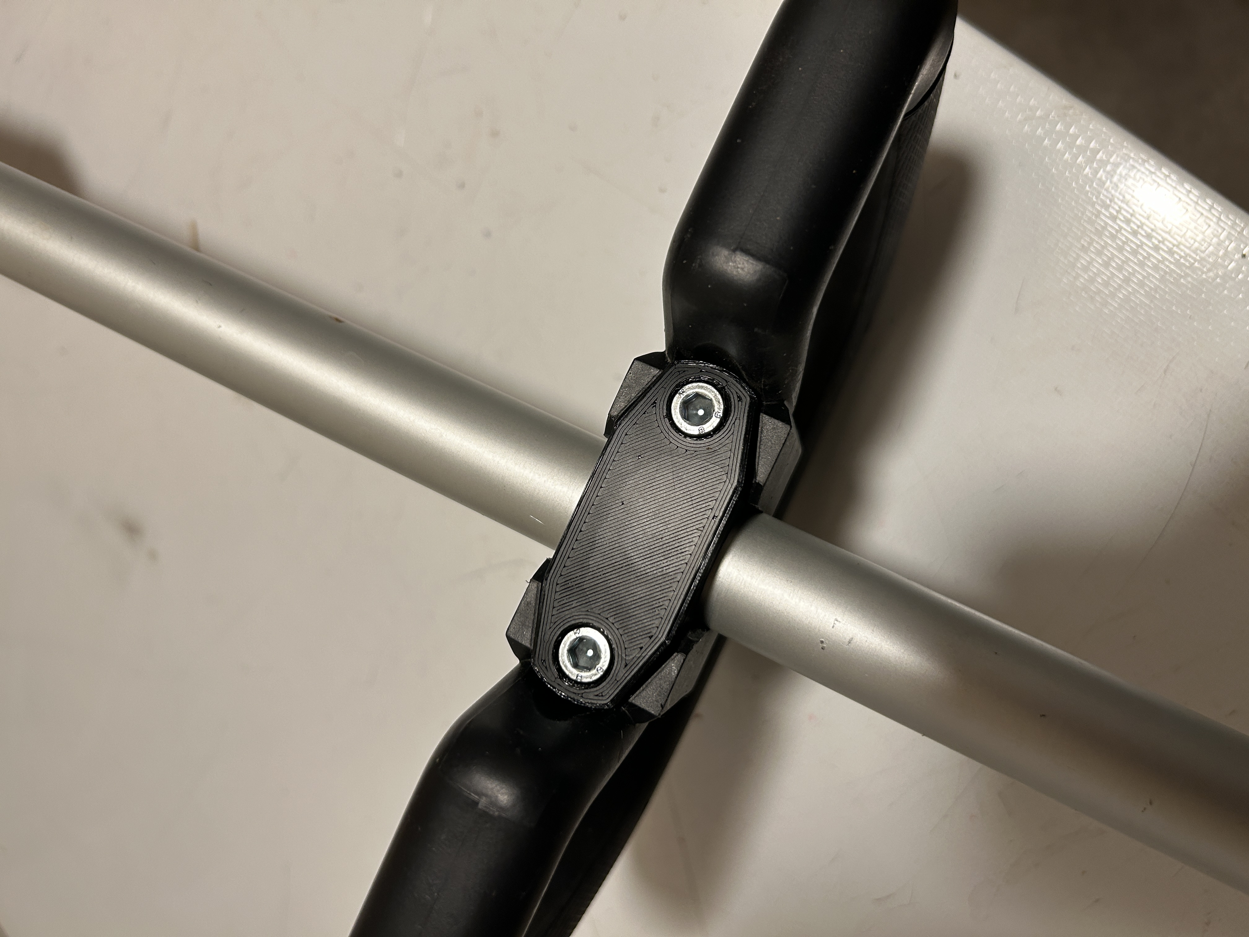 Milwaukee string trimmer handle bracket