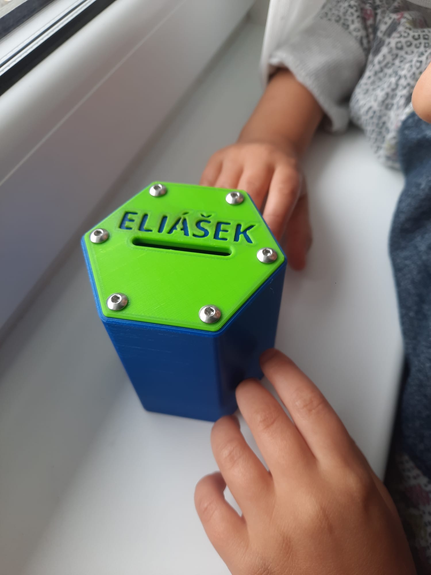 Money box by Vhyn | Download free STL model | Printables.com