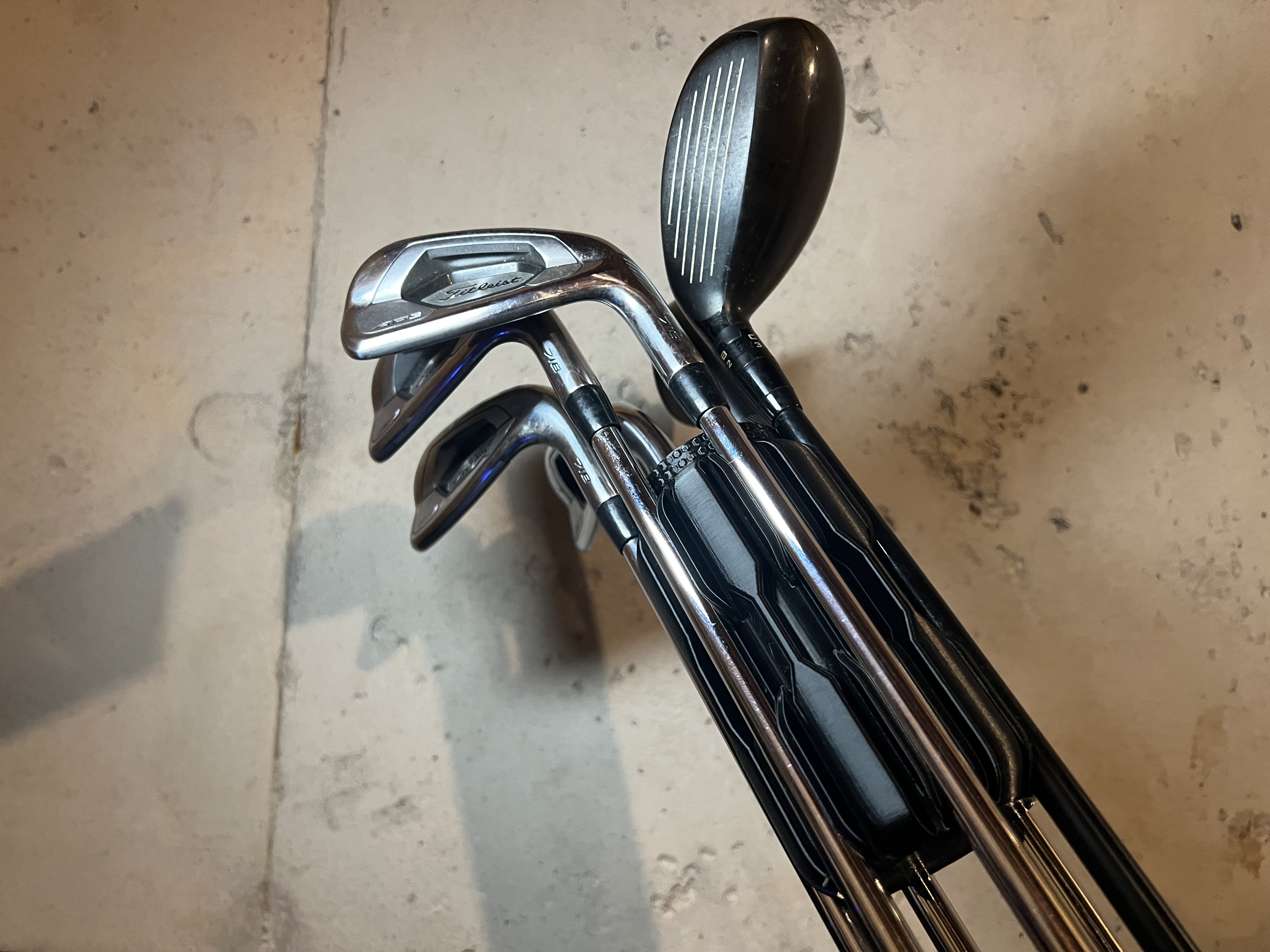 Golf Ball and Clubs Holder