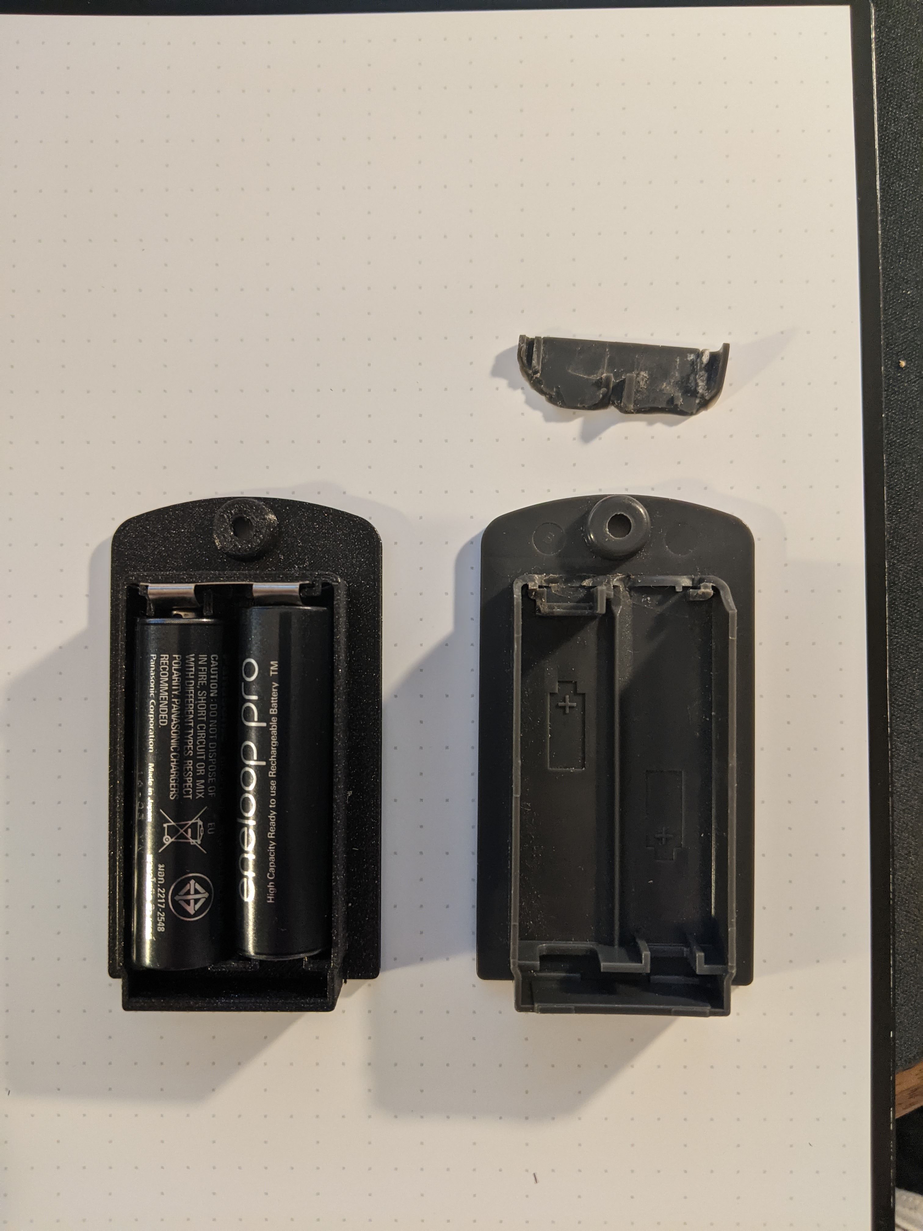 Replacement battery holder for Fluke 17B multimeter