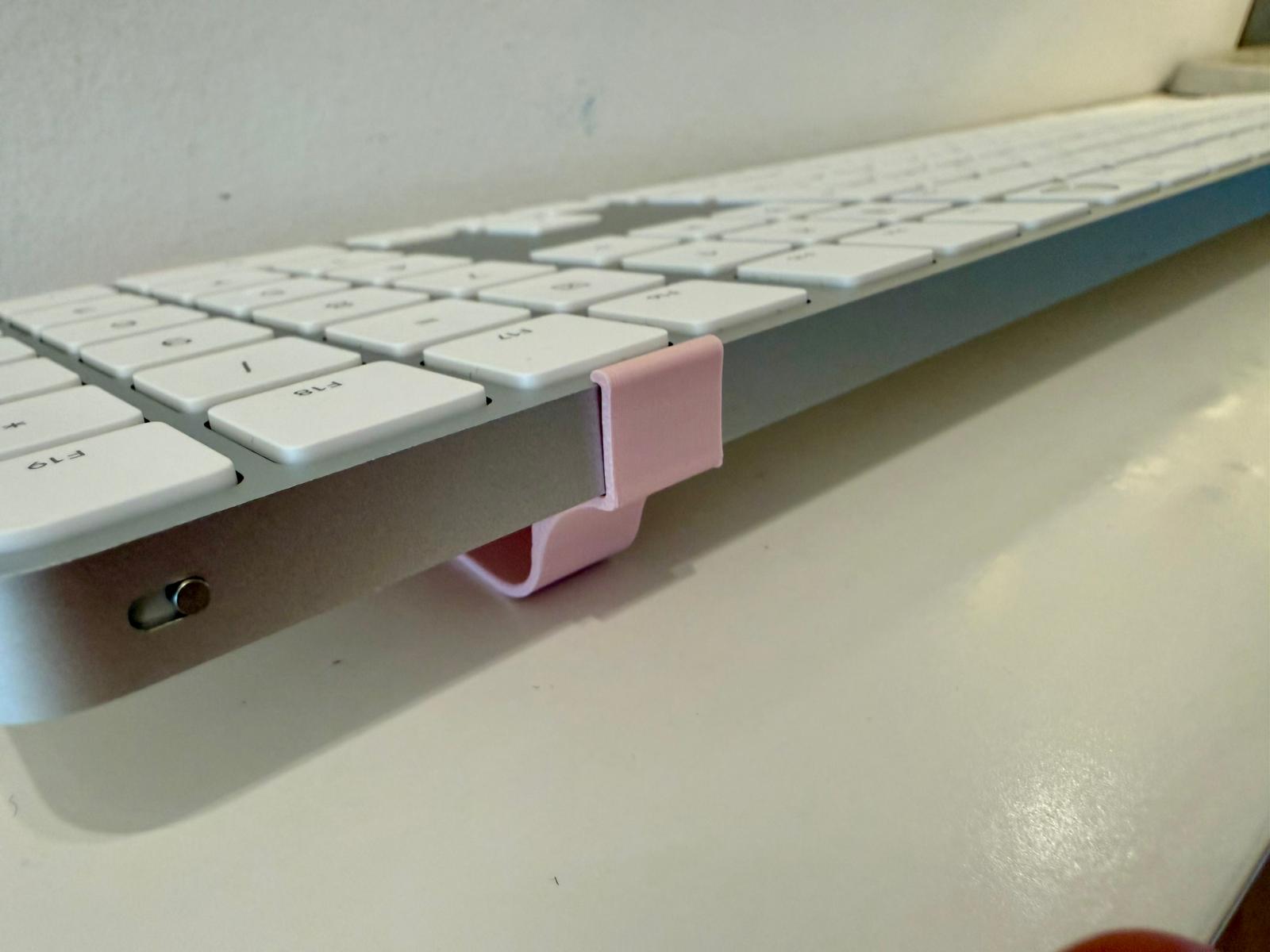 invisible Apple Magic Keyboard & Trackpad clip-on Ergonomic Riser (only 10g!)