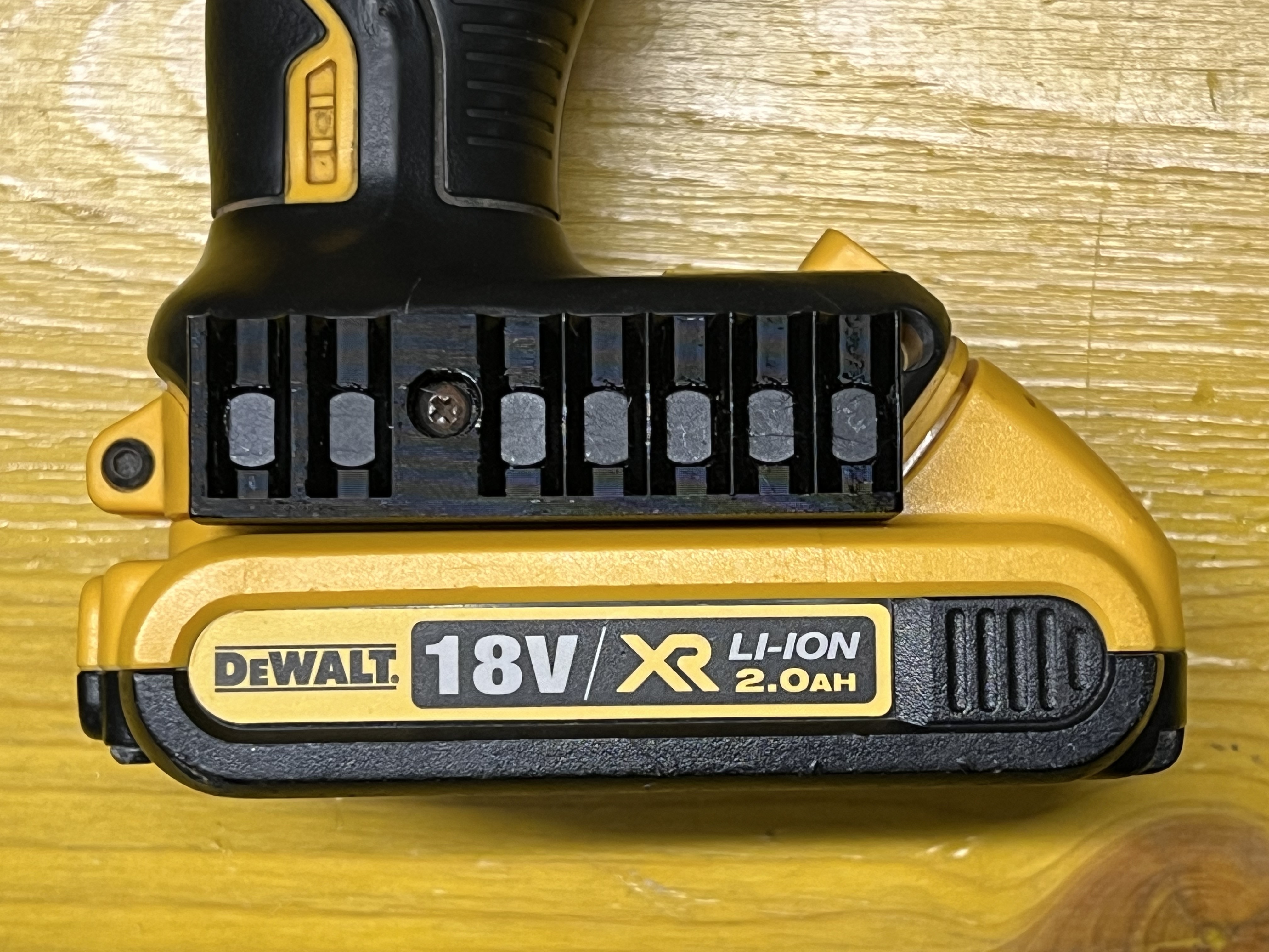 Magnetic Bit Holder DeWALT for 6 or 7 bits