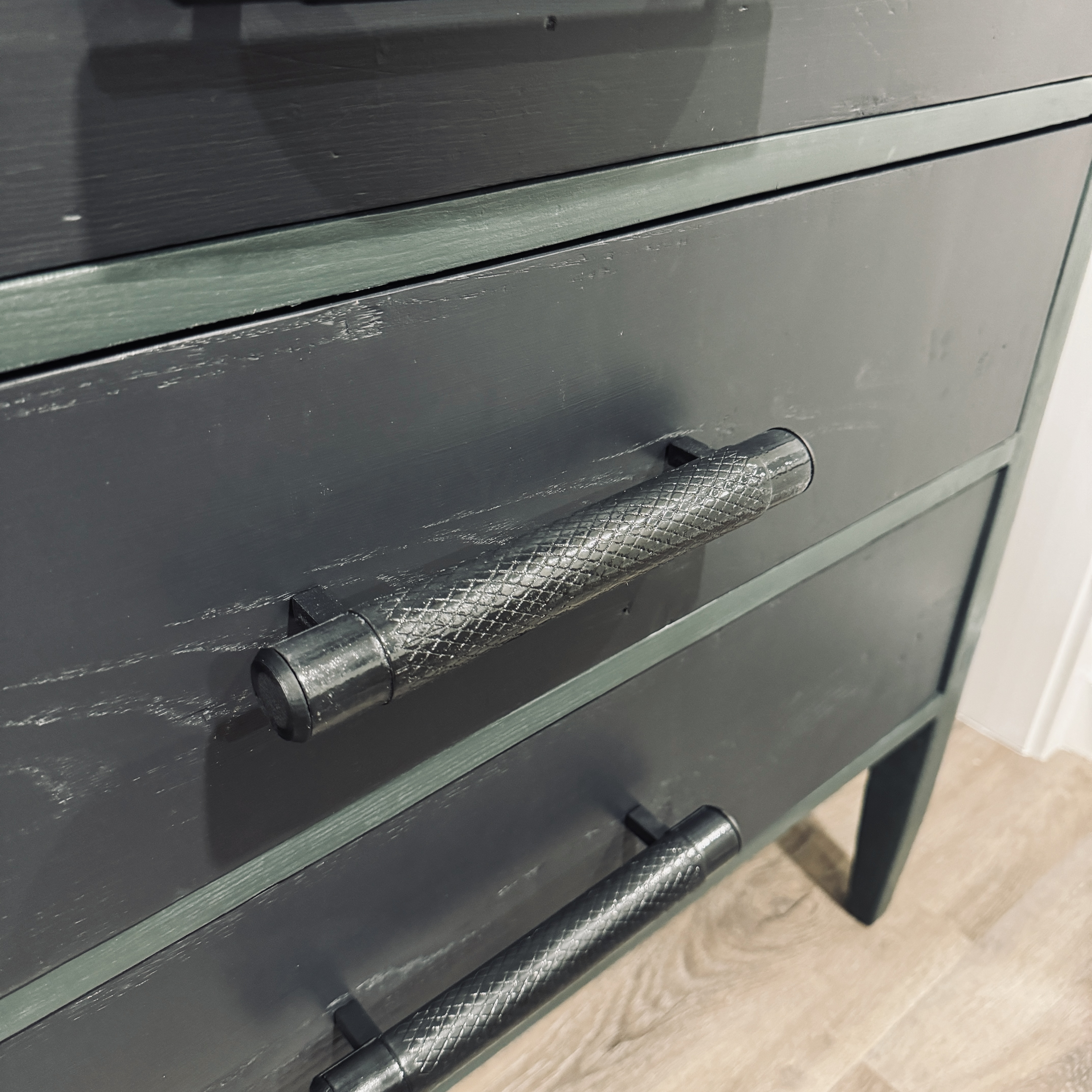 Knurled Handle - Drawer Pull