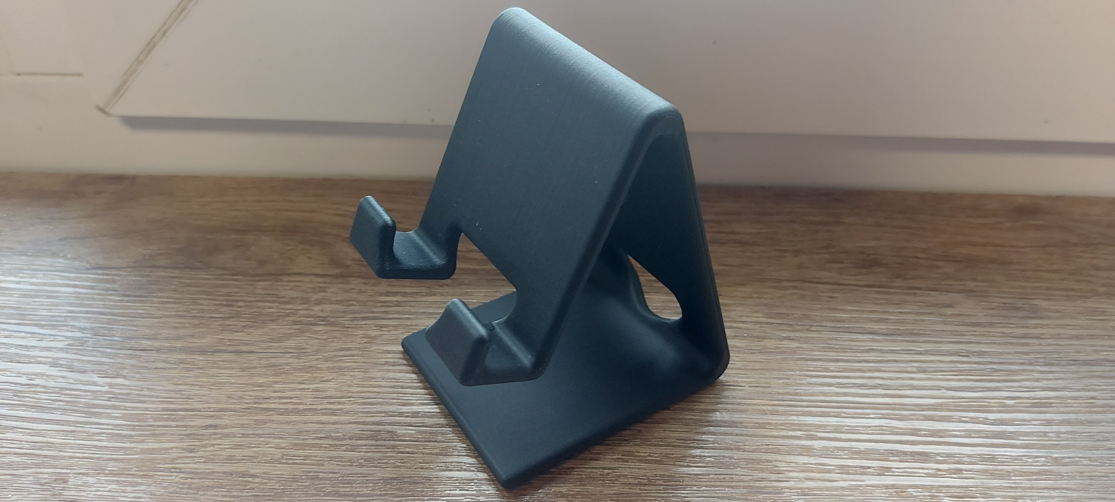 Basic Phone Stand