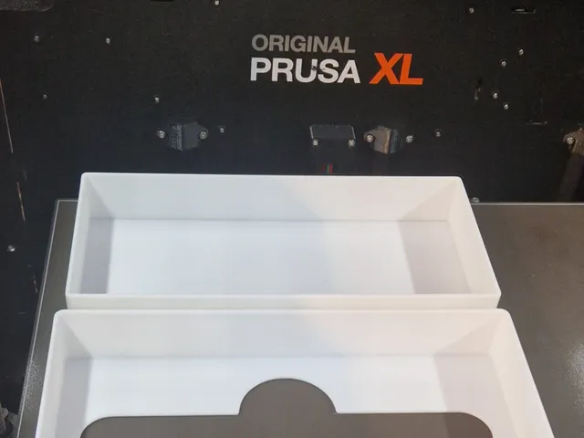 Fold paper towel dispenser