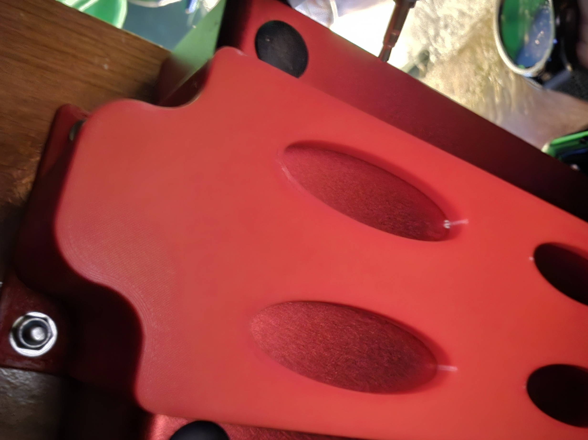 focusrite-4i4-v4-and-2i2v2-under-table-mount-with-screw-holes-by-snype