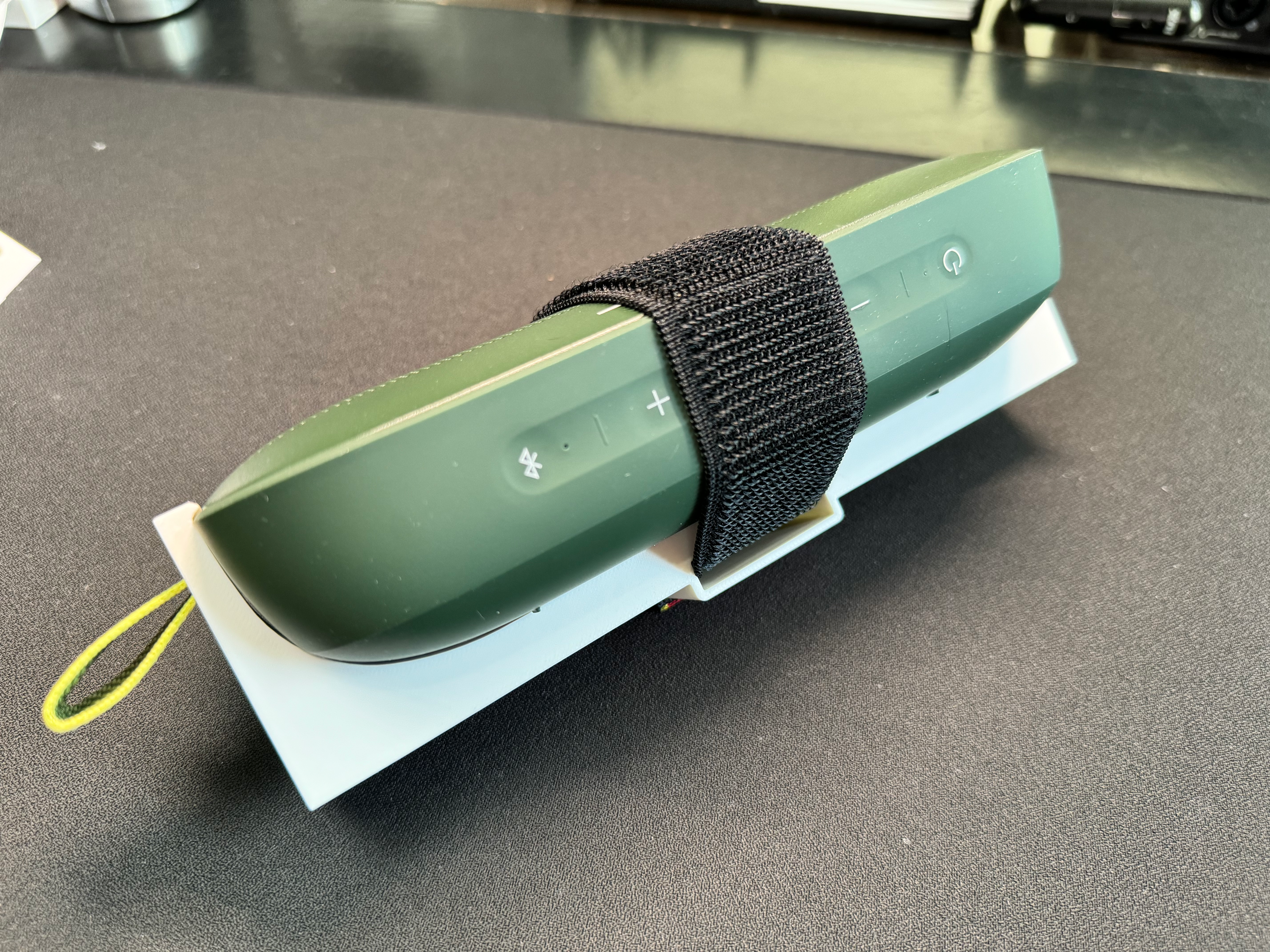 Bose Soundlink Flex mounting bracket (and mounts for MGI Navigator Ai Golf trolley)