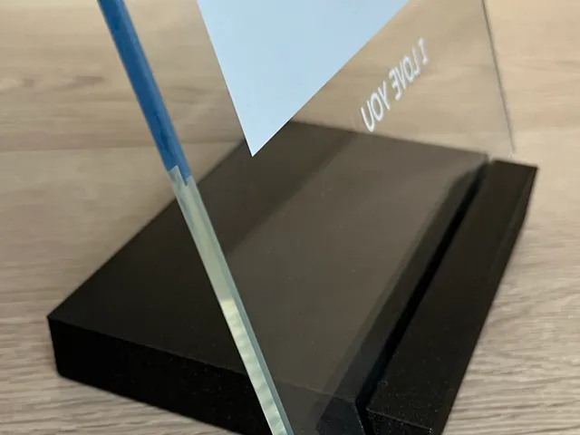 OnGlazz/glass picture stand