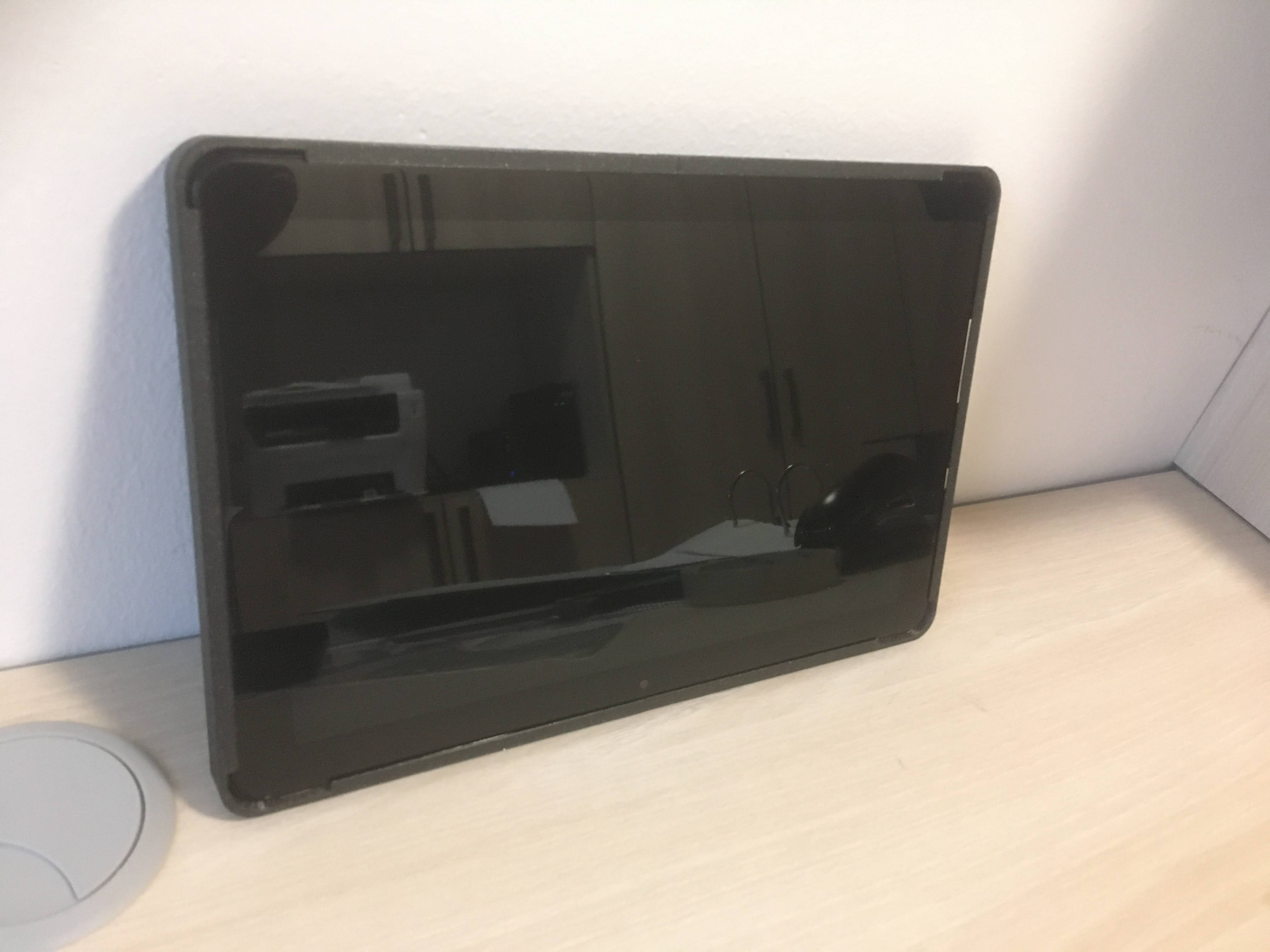 Obal na tablet iGET W102