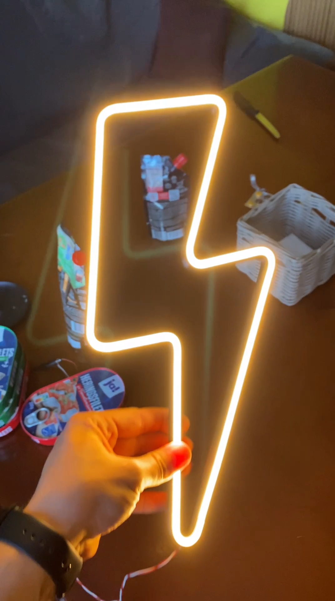 Neon sign 