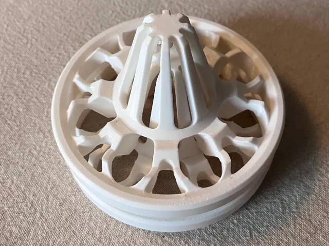 Round version of the Stackable drying rack/drip tray.