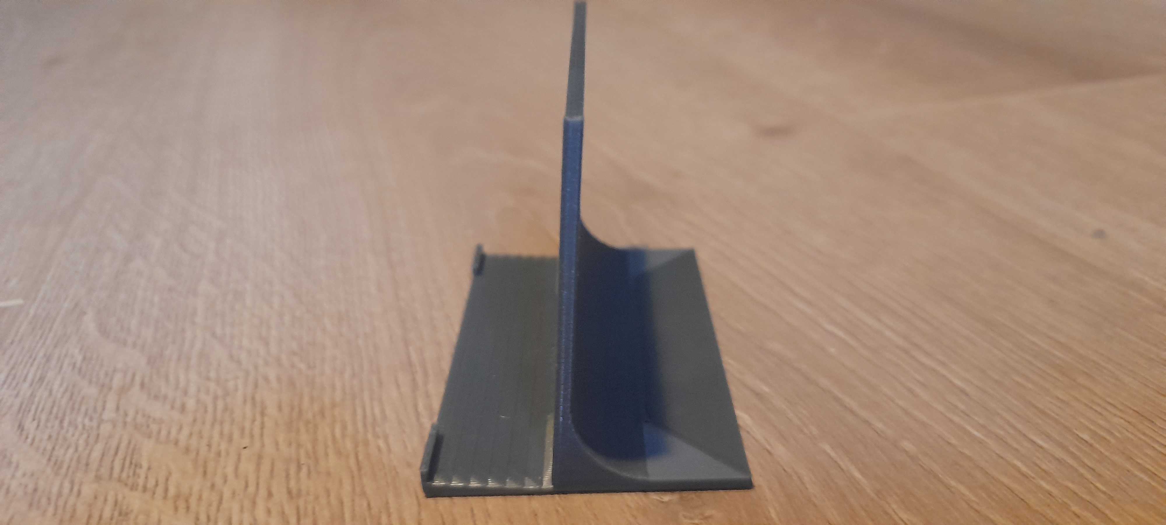 Miniatura 10 do modelo 3D DVD/CD case display stand