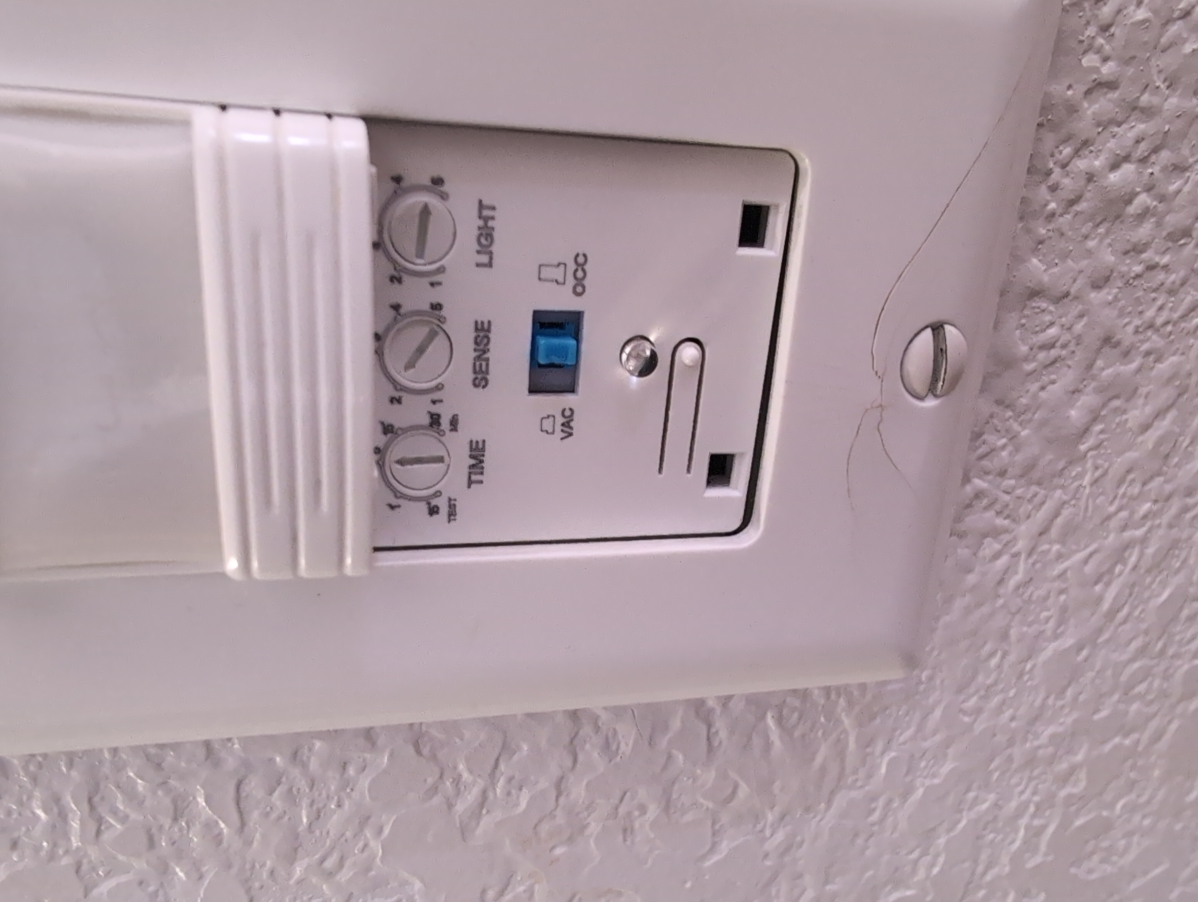 ECOELER motion light switch cover by Brombomb Download free STL model