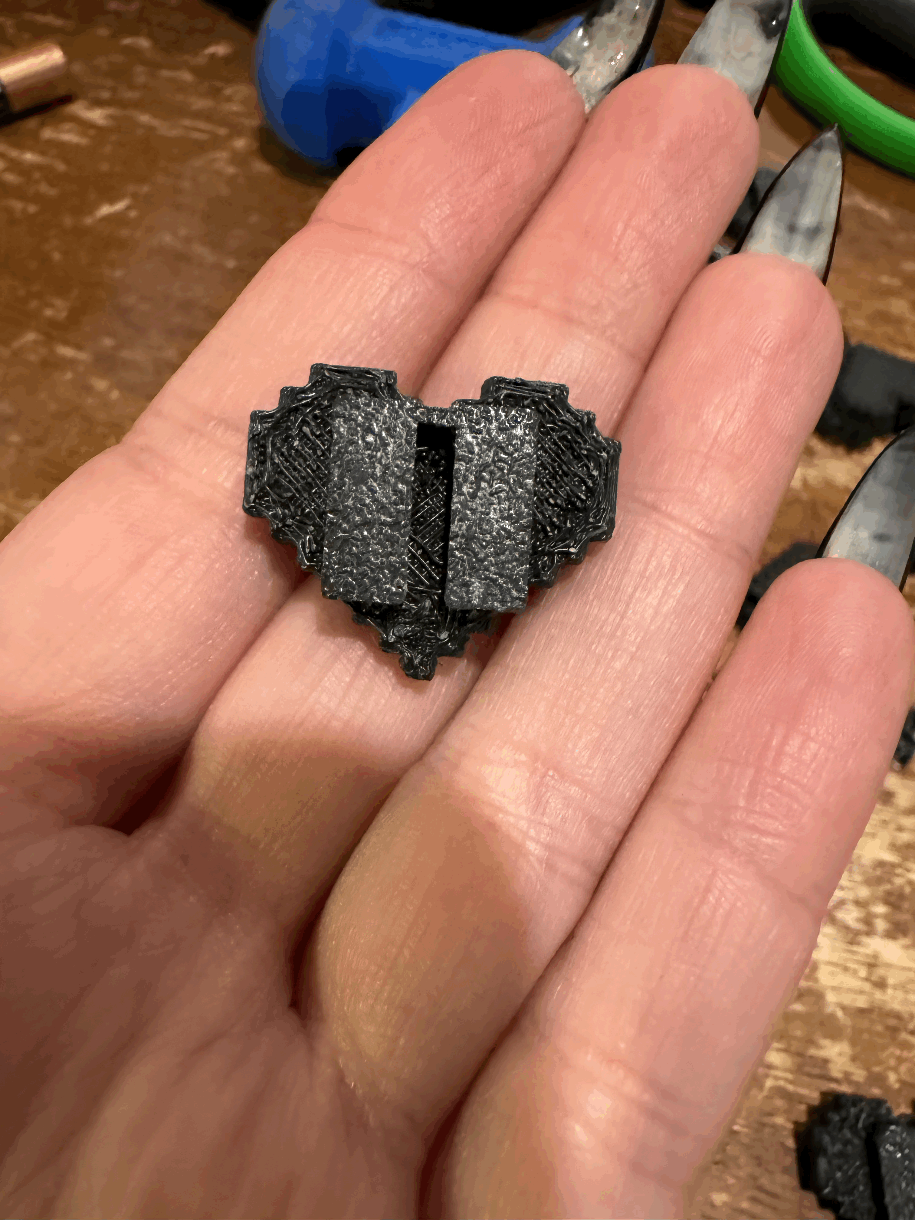 Miniatura 4 do modelo 3D 8 bit heart button cover