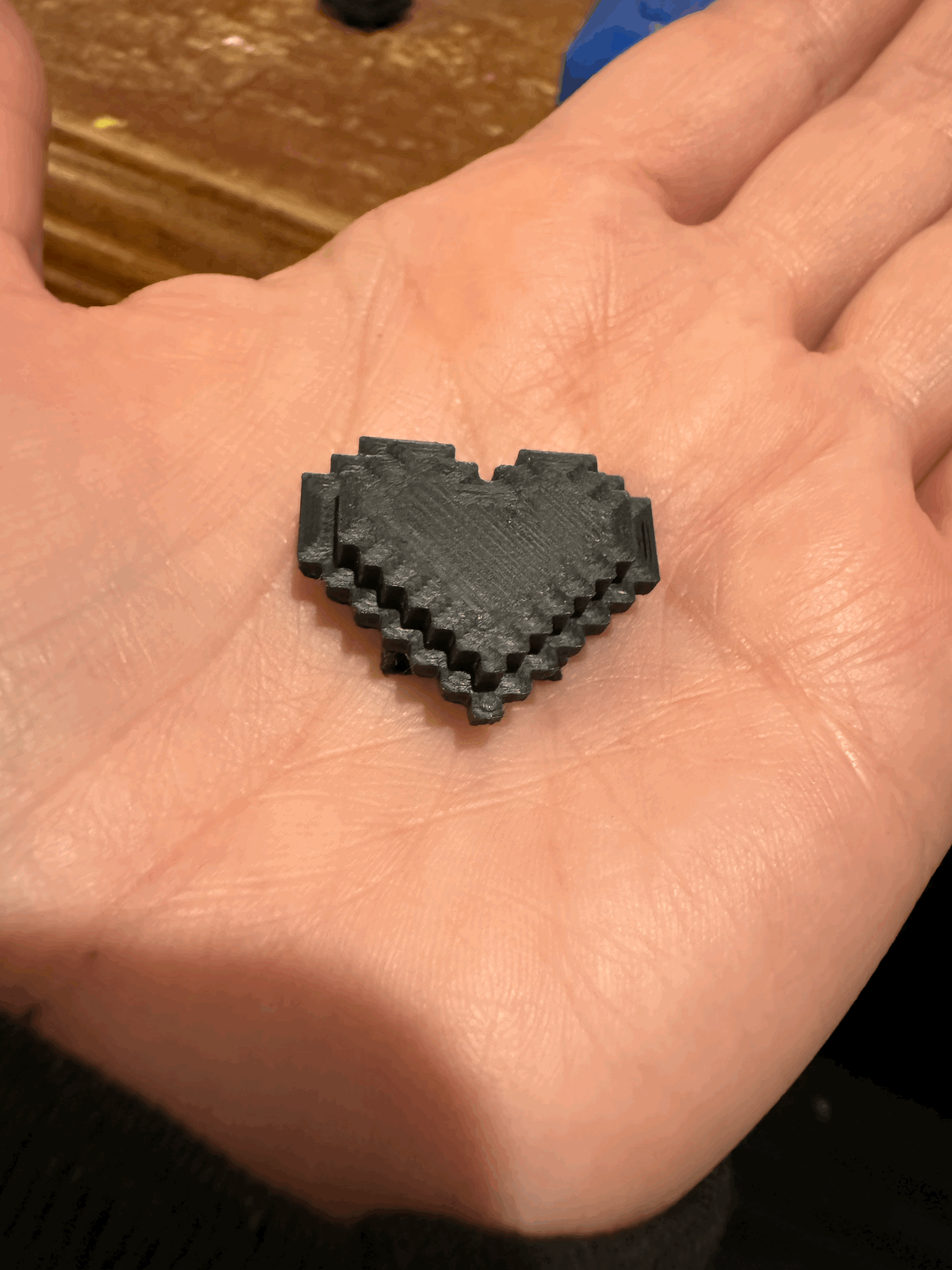 Miniatura 2 do modelo 3D 8 bit heart button cover