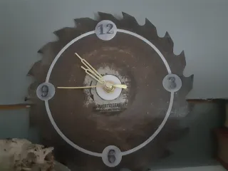 Saw Blade Clock