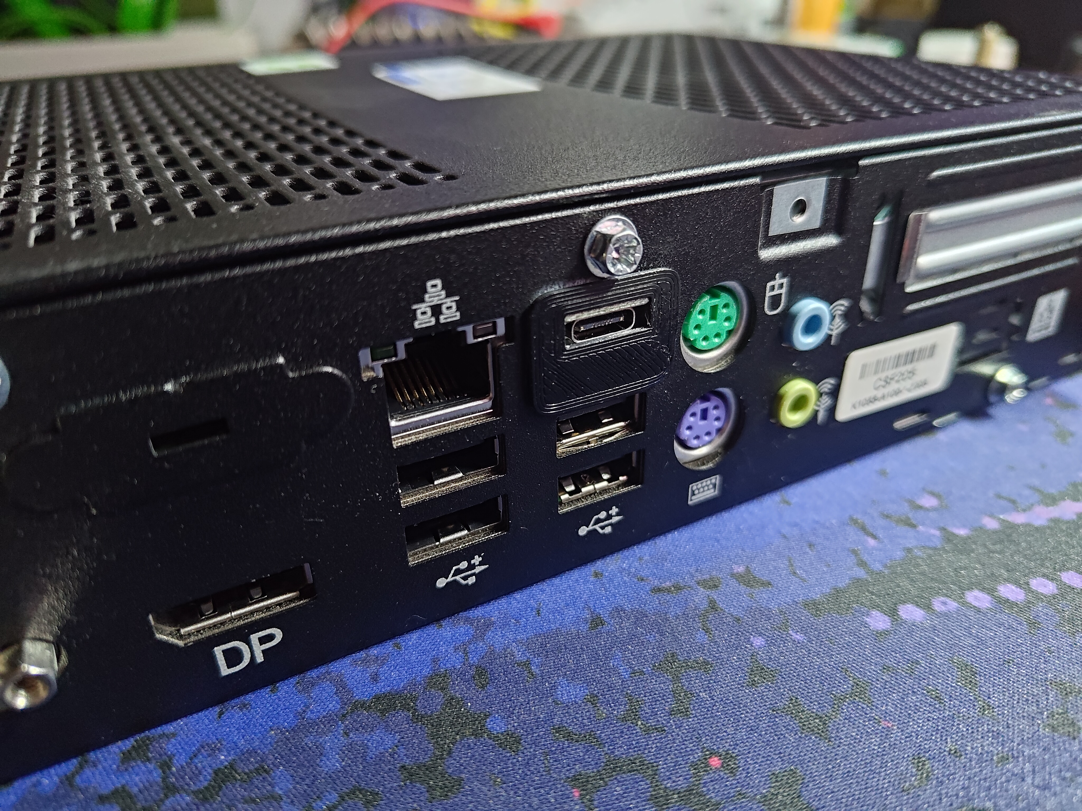 Fujitsu Futro S720/S920 USB-C PD Input Mount