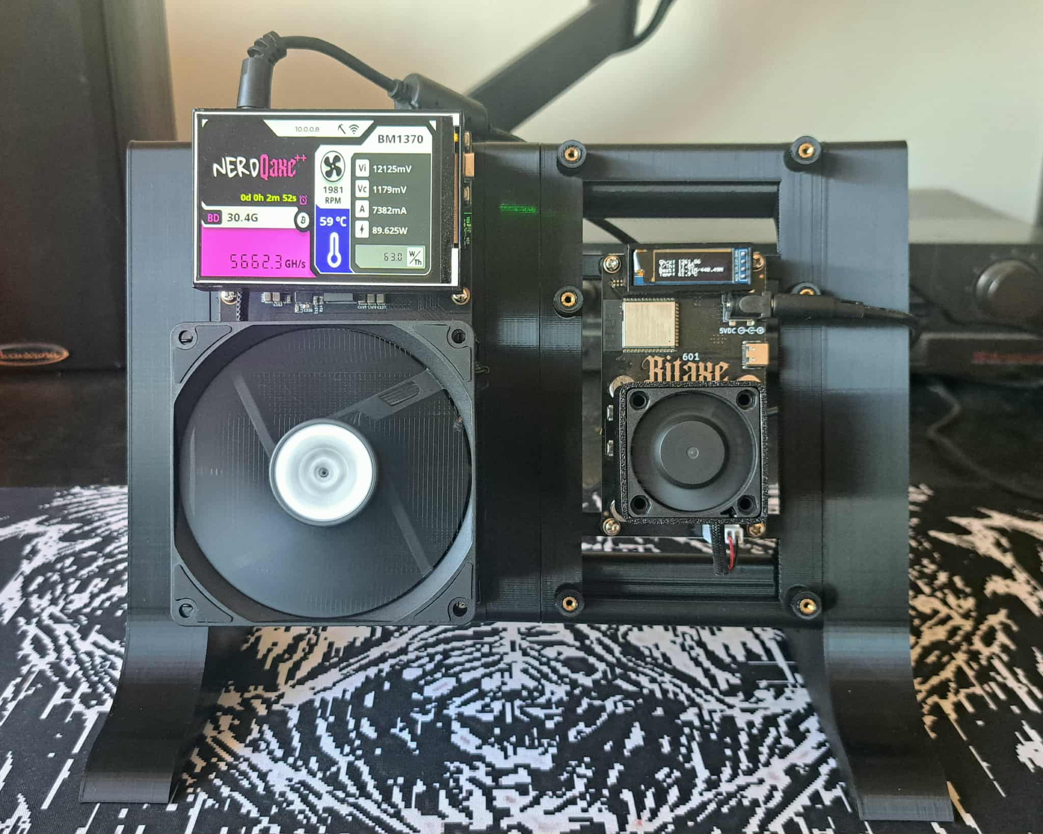 BitAxe & NerdQaxe++ Modular Mounting Array — miniatura 2