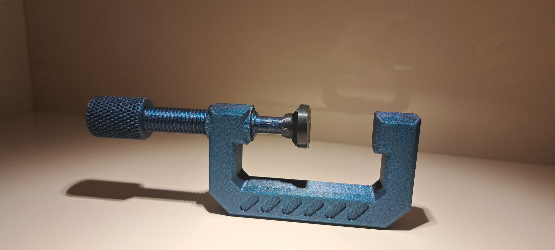 Clamp by Daniel | Download free STL model | Printables.com