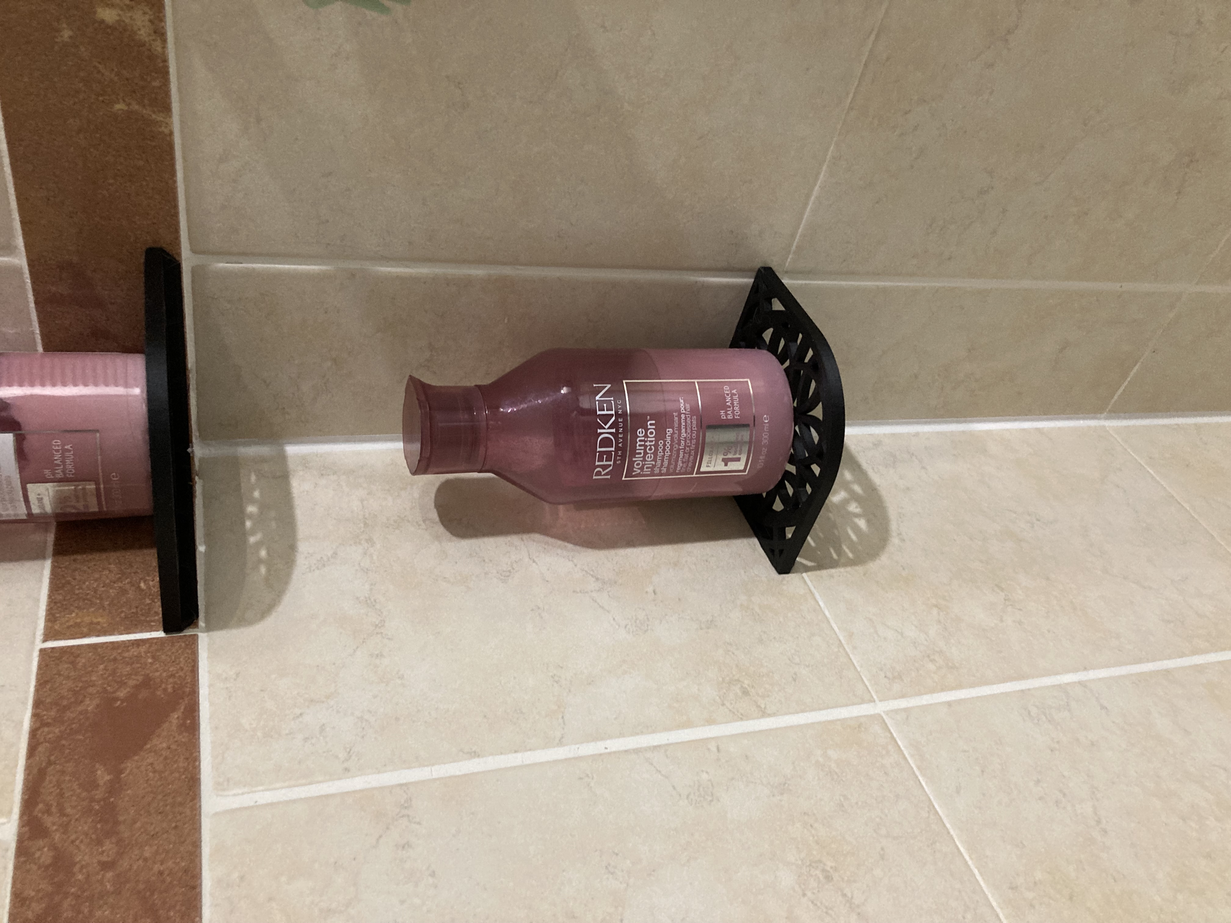 Miniatura 3 do modelo 3D Bathroom Corner Shelf