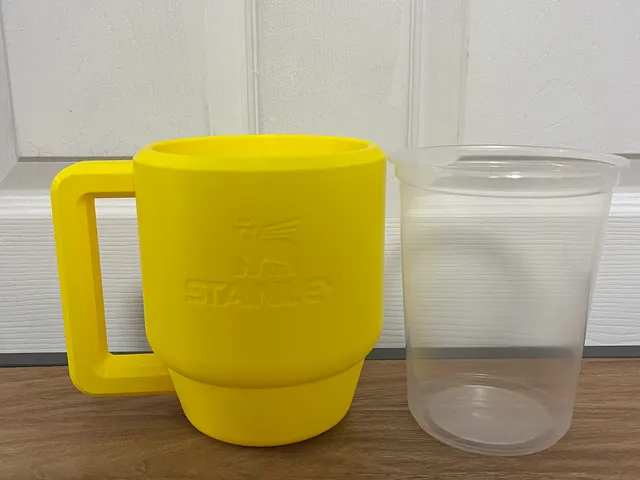 Deli Container "Stanley Cup" Sleeve