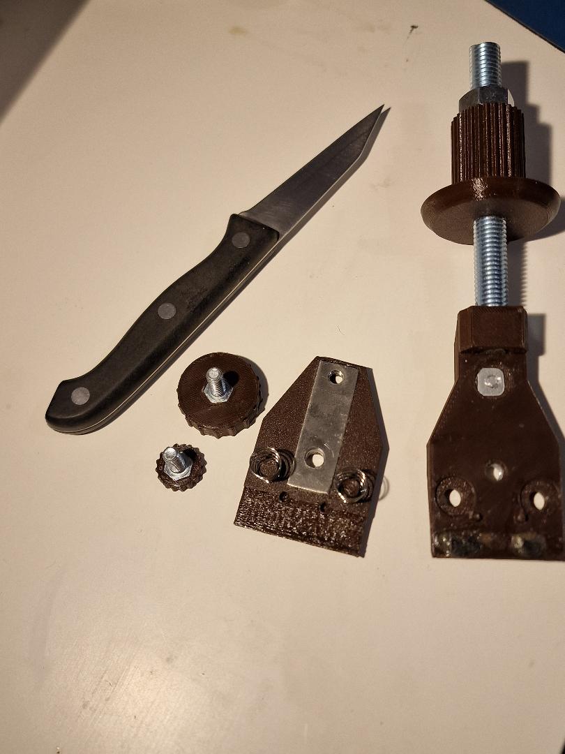 Tormek JIG for sharpening knives on Tormek or other water cooled