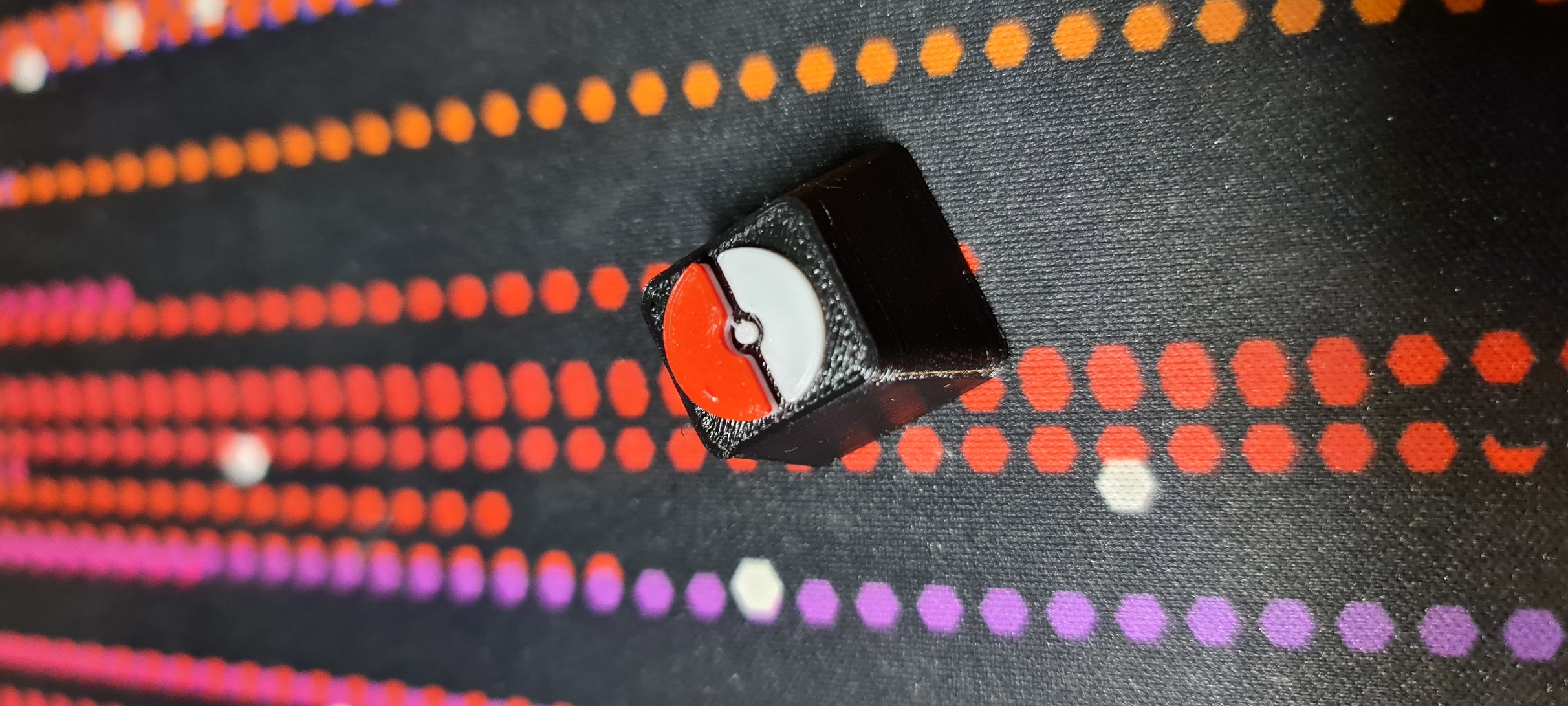 Pokemon Pokeball Keycap