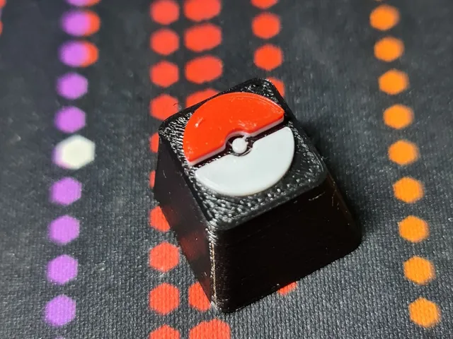 Pokemon Pokeball Keycap