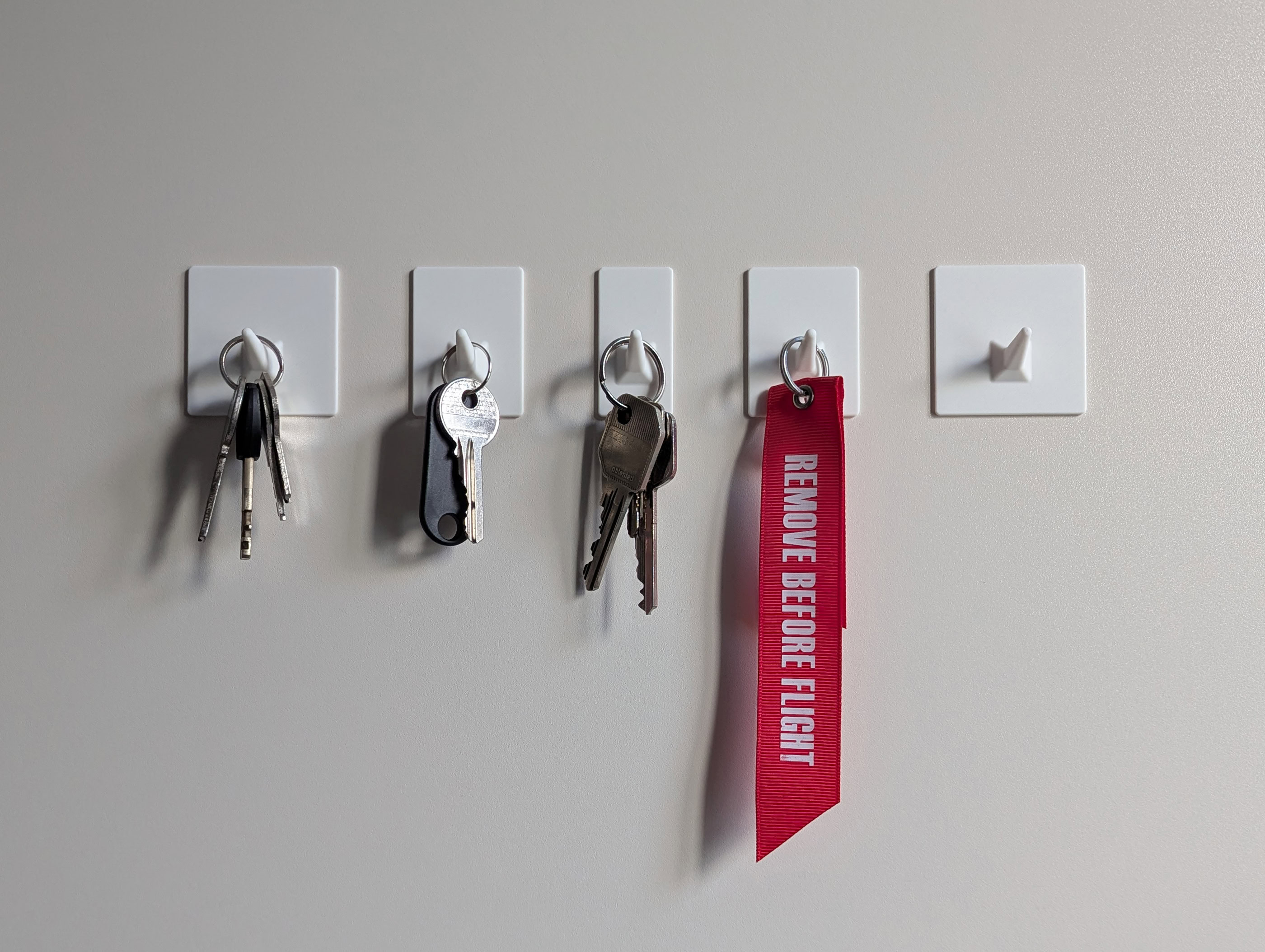 Hooks for Adhesive Wall Mounting — miniatura 6