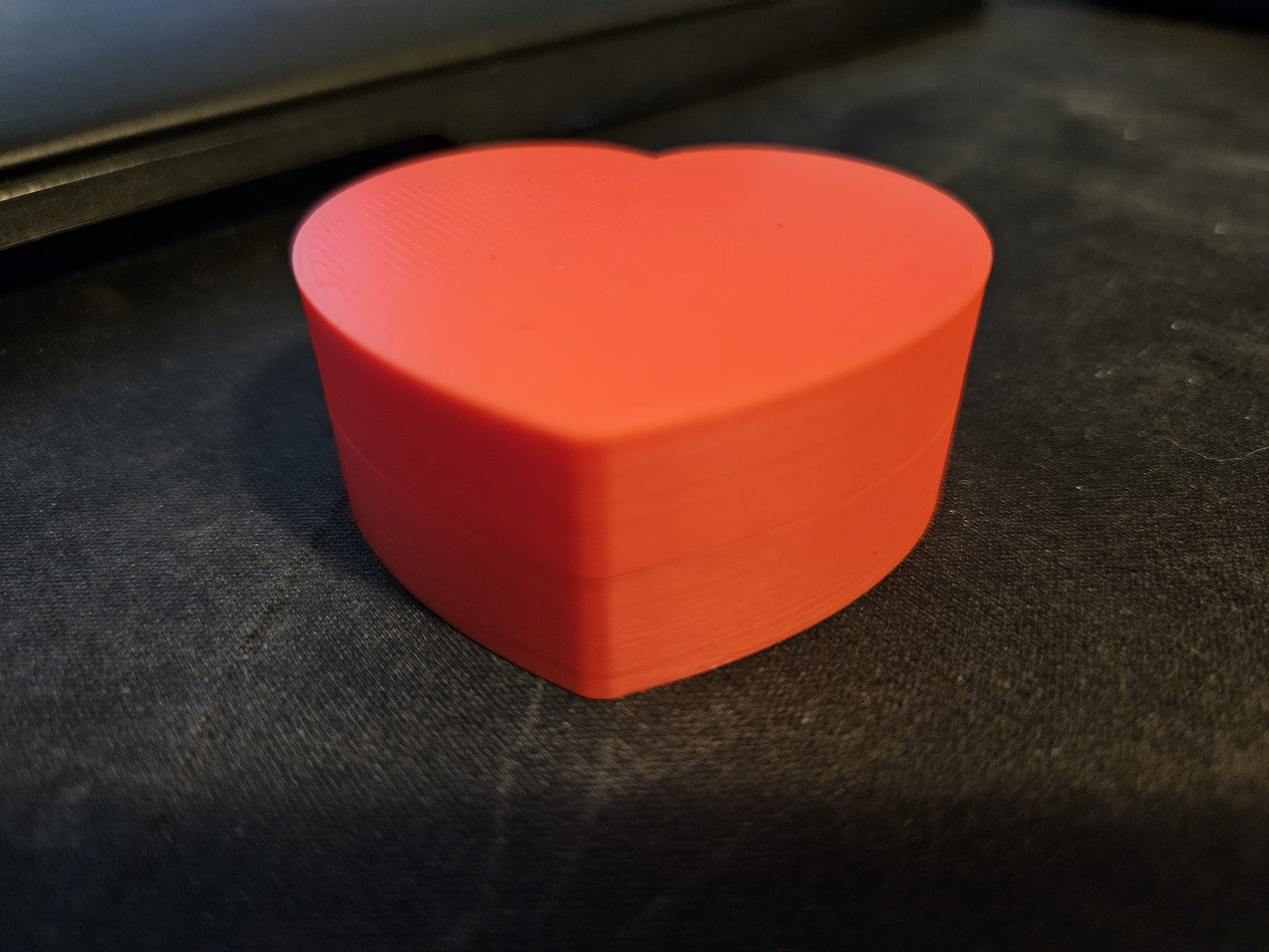 Miniatura 2 do modelo 3D Custom Heart Ring Box