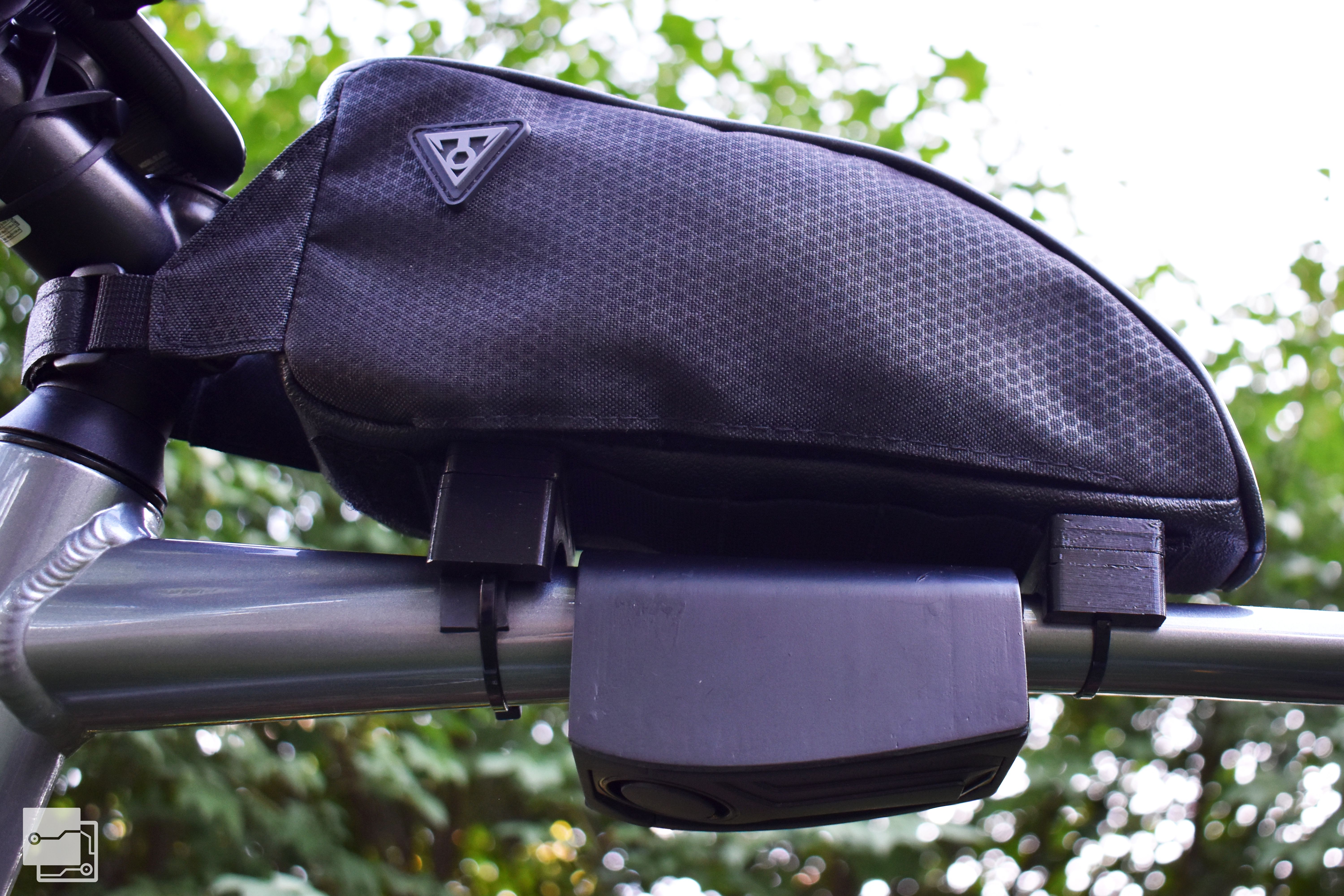 Bicycle Top tube bag magnetic clip