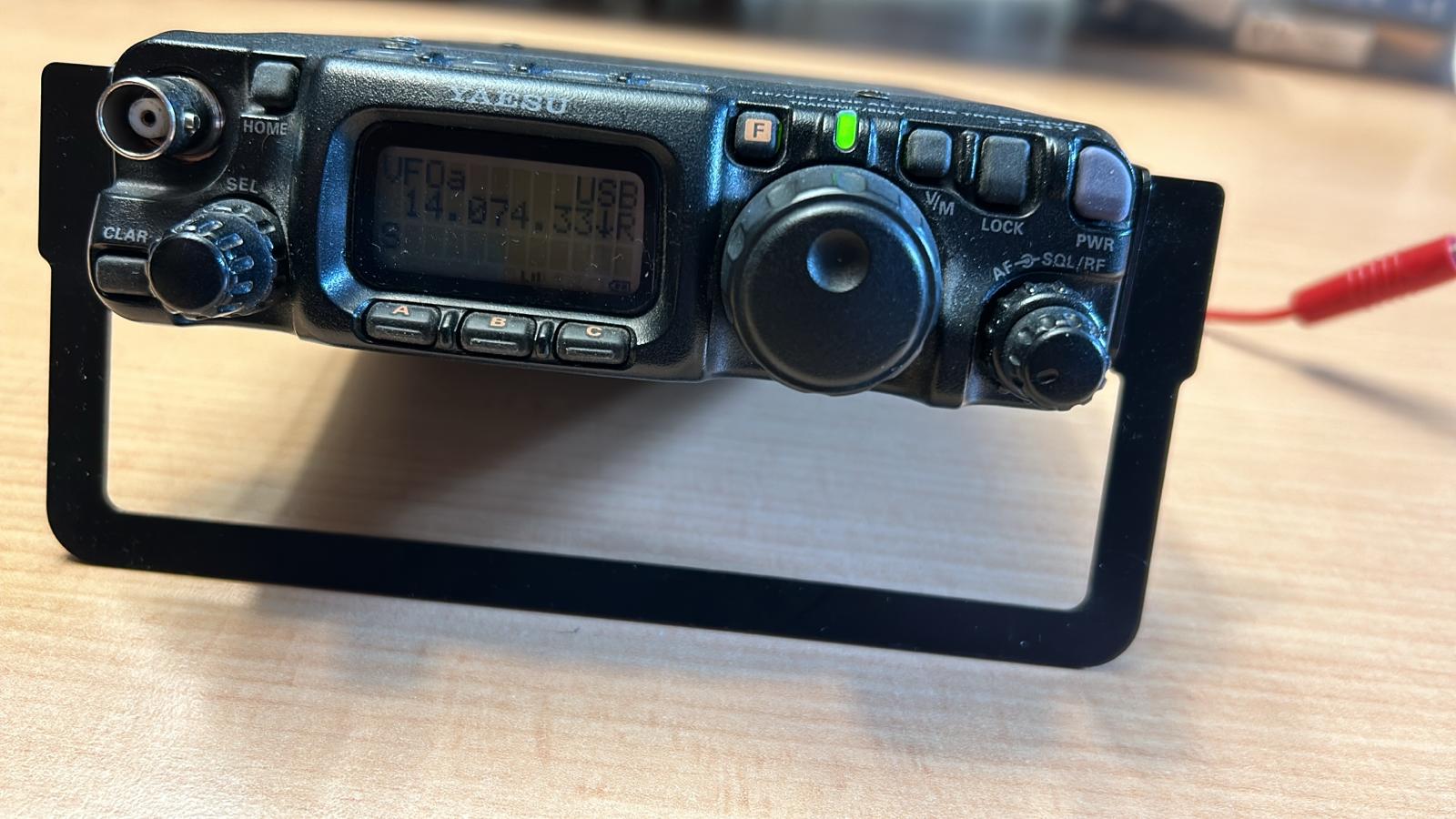 Stütze für Yaesu FT-817 und FT-818